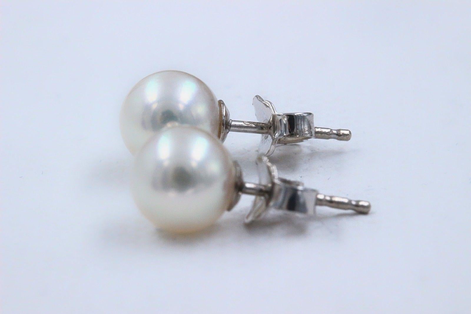 Mikimoto Cultured Akoya Pearl Stud Earrings 18 Karat White Gold In Excellent Condition In San Diego, CA