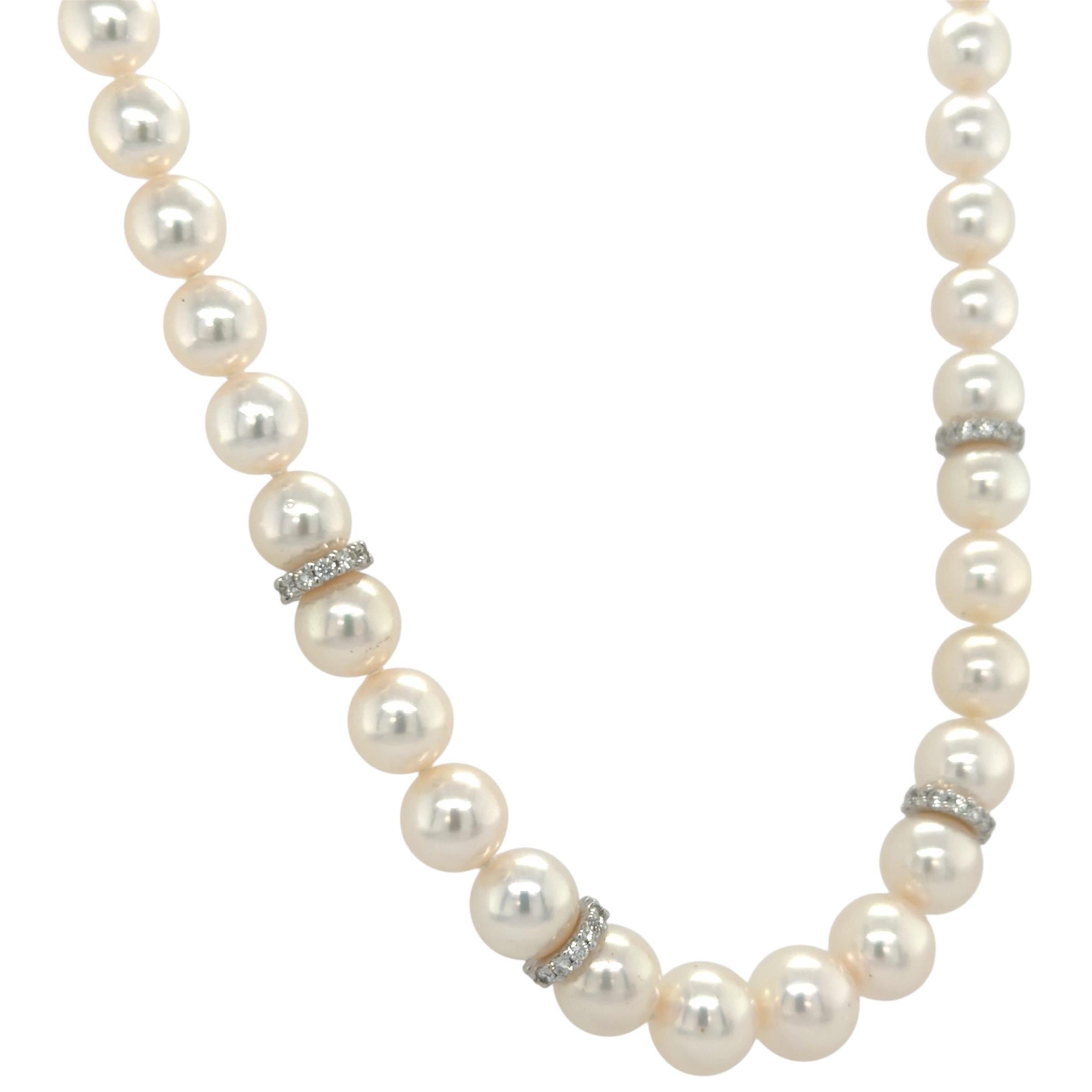 Contemporaneo Mikimoto, collana di perle coltivate e diamanti in vendita