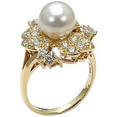 Retro Mikimoto Cultured Pearl and Diamond Yellow Gold Fashion Ring