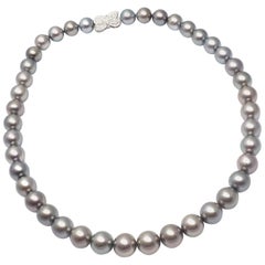 Vintage Mikimoto Diamond Tahitian Black South Sea Pearl Strand White Gold Necklace