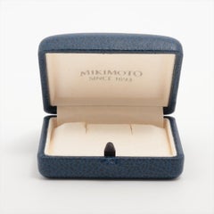 Mikimoto-Ohrringe. 18k Gelbgold Mikimoto Perlen-Herz-Ohrstecker durchbohrt.