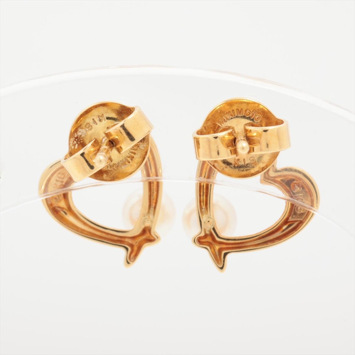 Round Cut Mikimoto Earrings. 18k Yellow Gold Mikimoto Pearl Heart Stud Pierced Earrings.