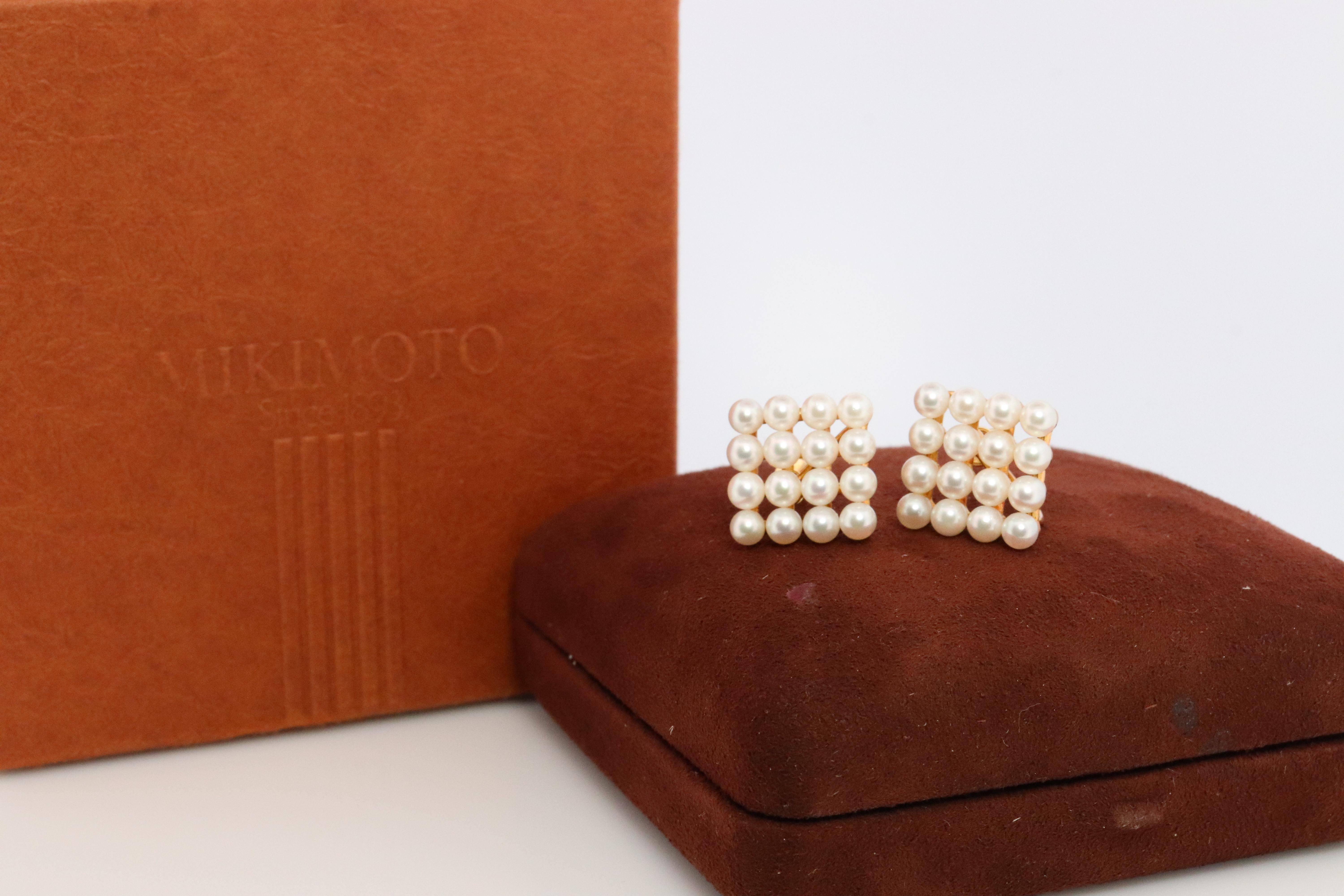 Mikimoto Earrings. Vintage 14k Gold Mikimoto Pearl cluster Clip Ons. Unpierced For Sale 3