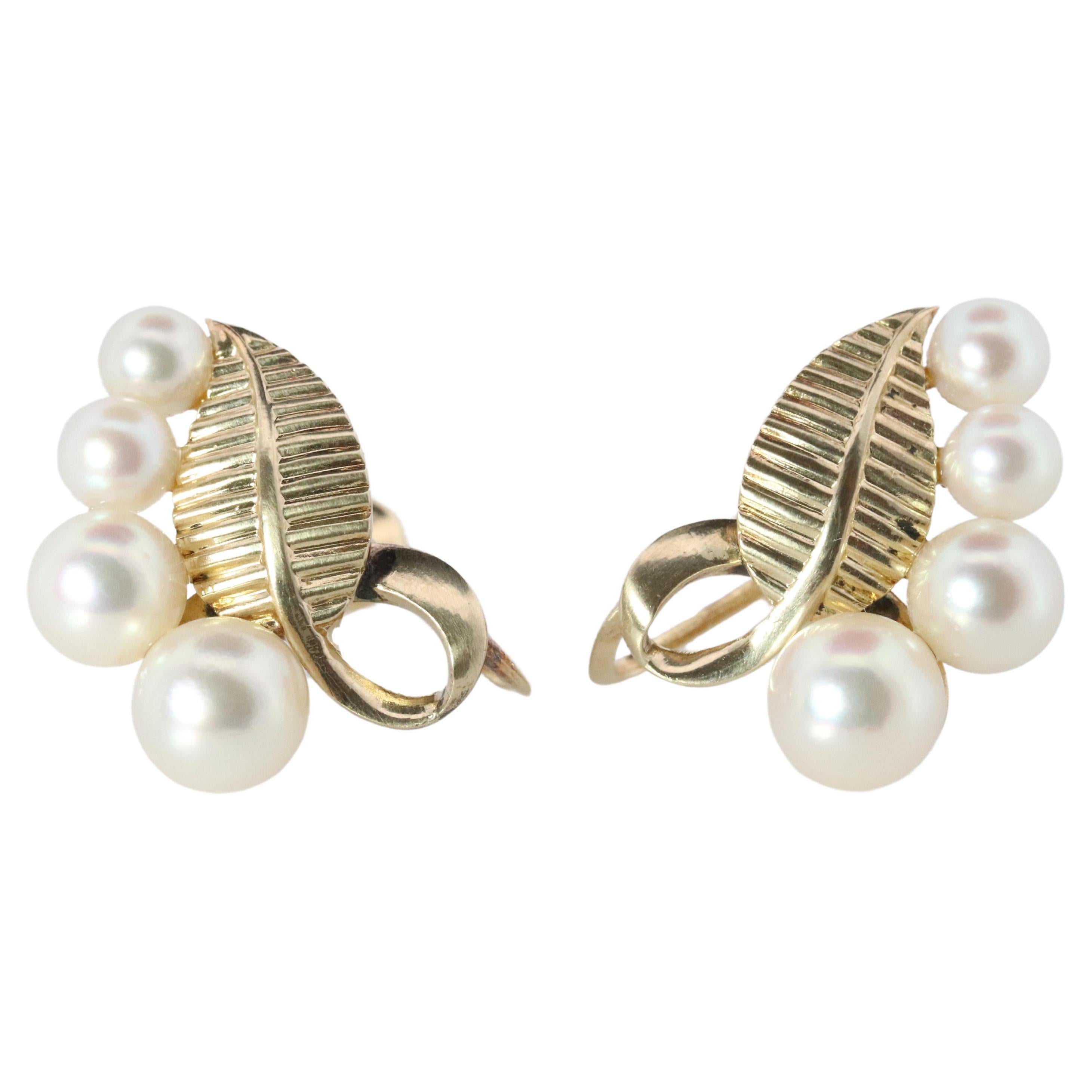 Mikimoto Earrings. Vintage 14k Gold Mikimoto Pearl cluster Clip Ons. Unpierced For Sale