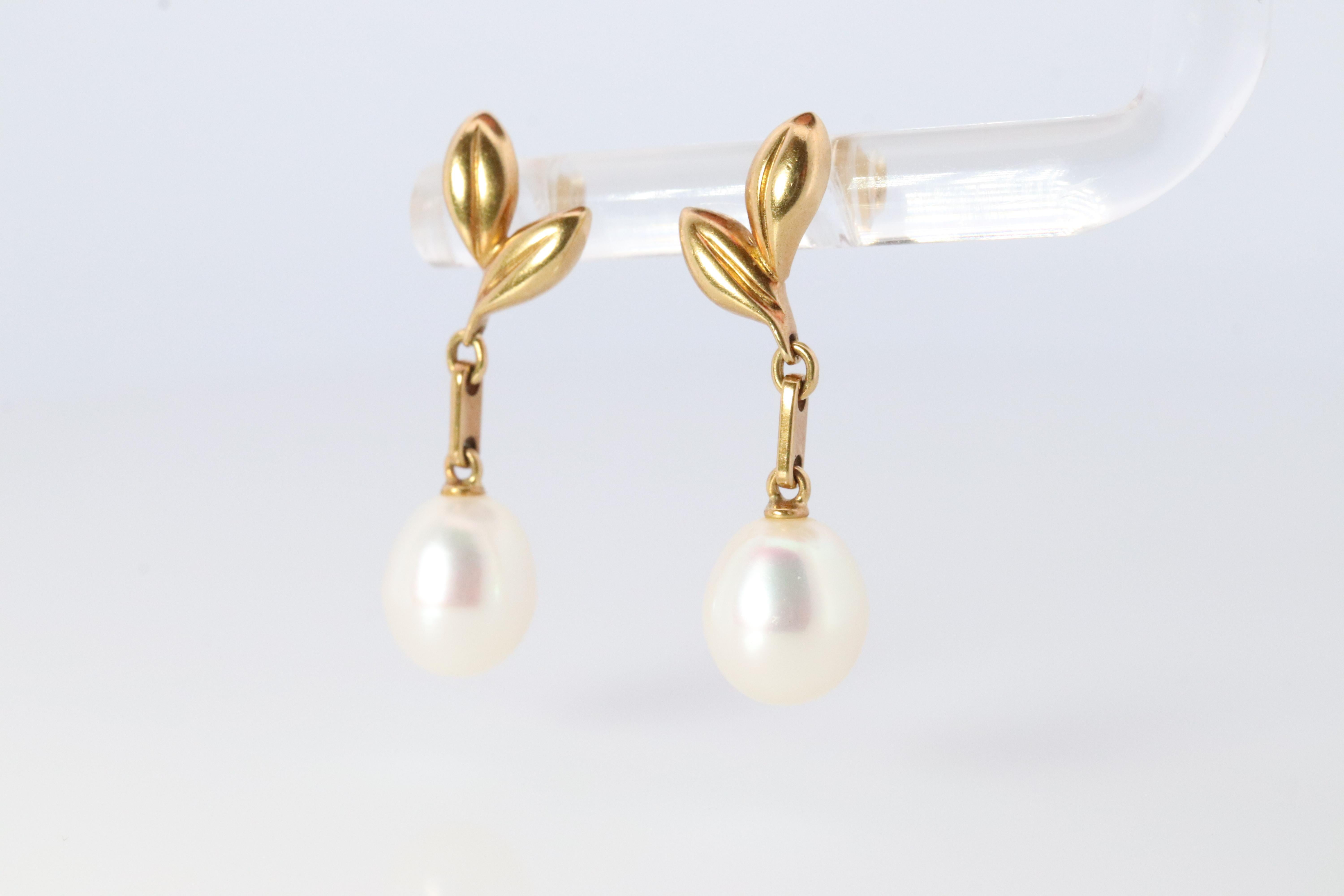 Modern Mikimoto Earrings. Vintage 14k Gold Mikimoto Pearl Dangle Earrings.