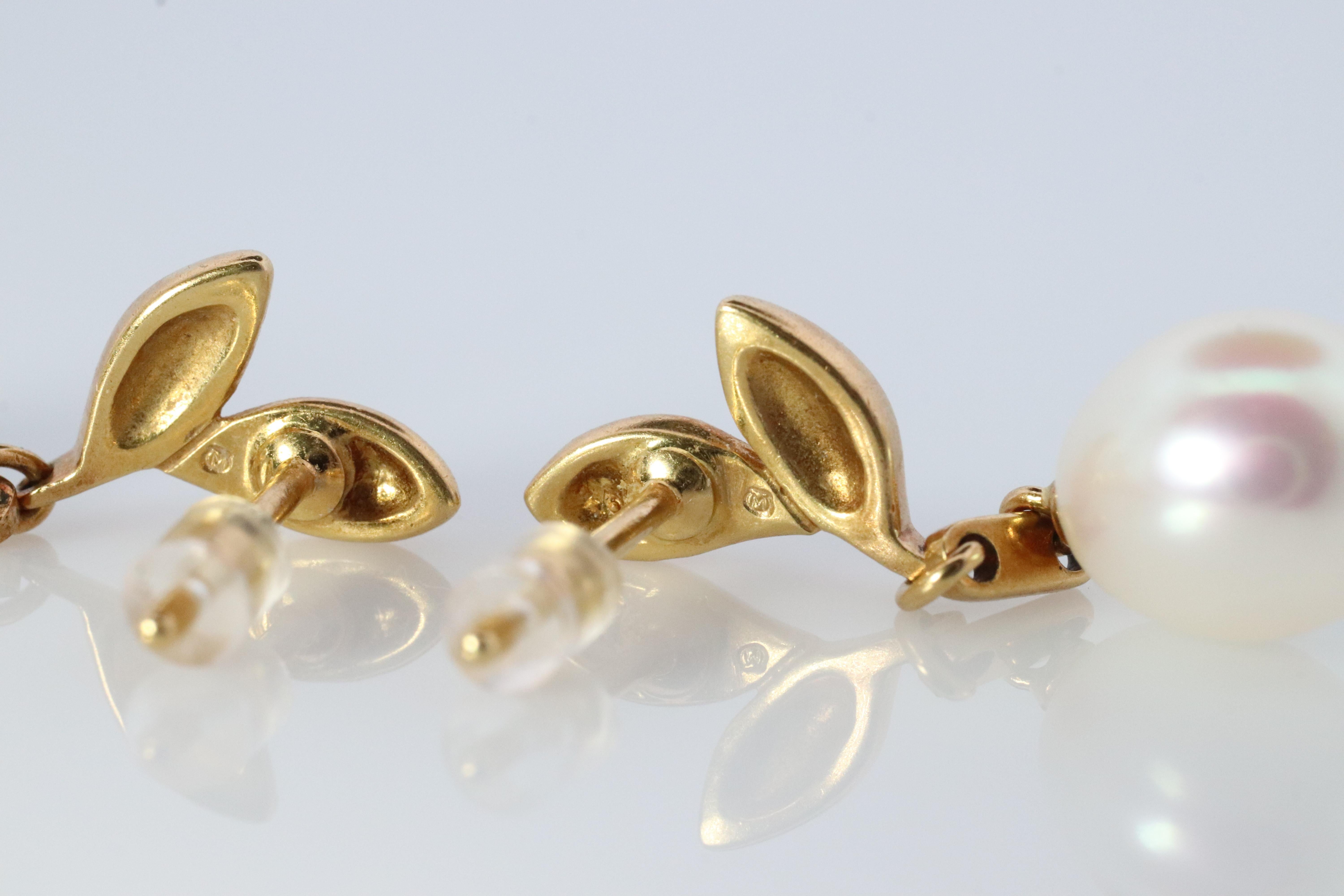 Mikimoto Earrings. Vintage 14k Gold Mikimoto Pearl Dangle Earrings. 2