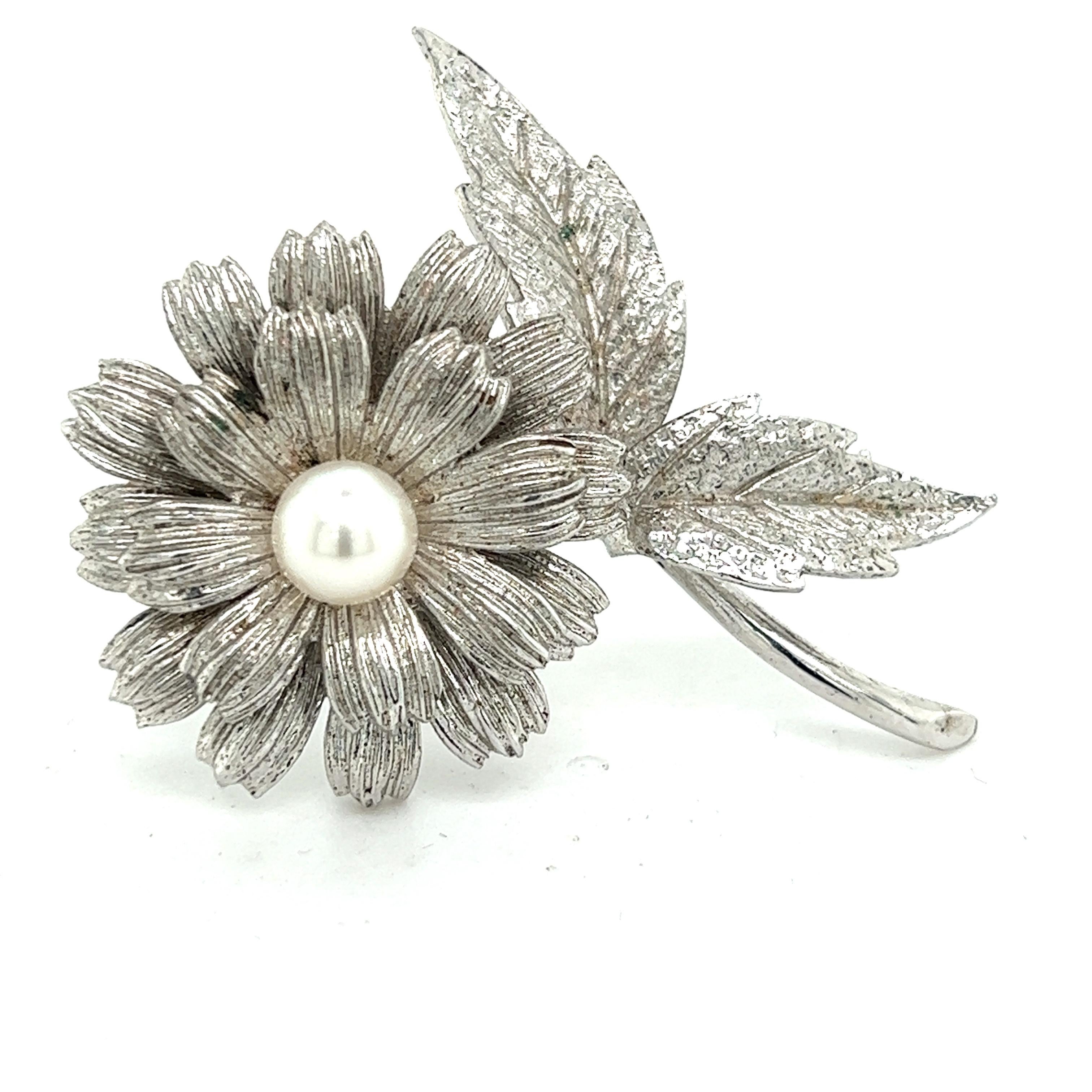 Mikimoto Estate Akoya Flower Pearl Brooch Pin Sterling Silver 6.16 mm For Sale 1
