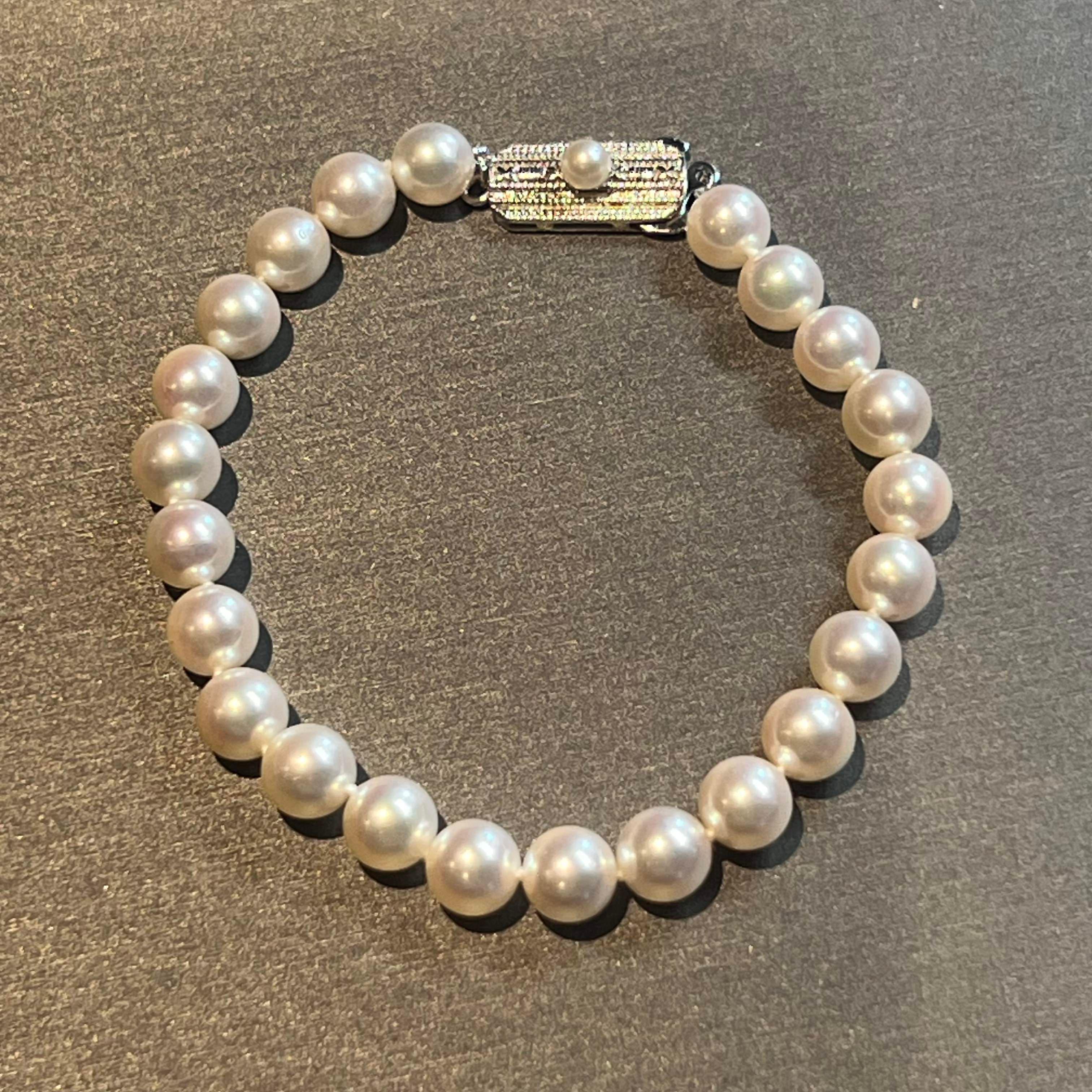 Taille ronde Mikimoto Estate Akoya, bracelet perles 7,25 argent 6,5 - 7 mm en vente