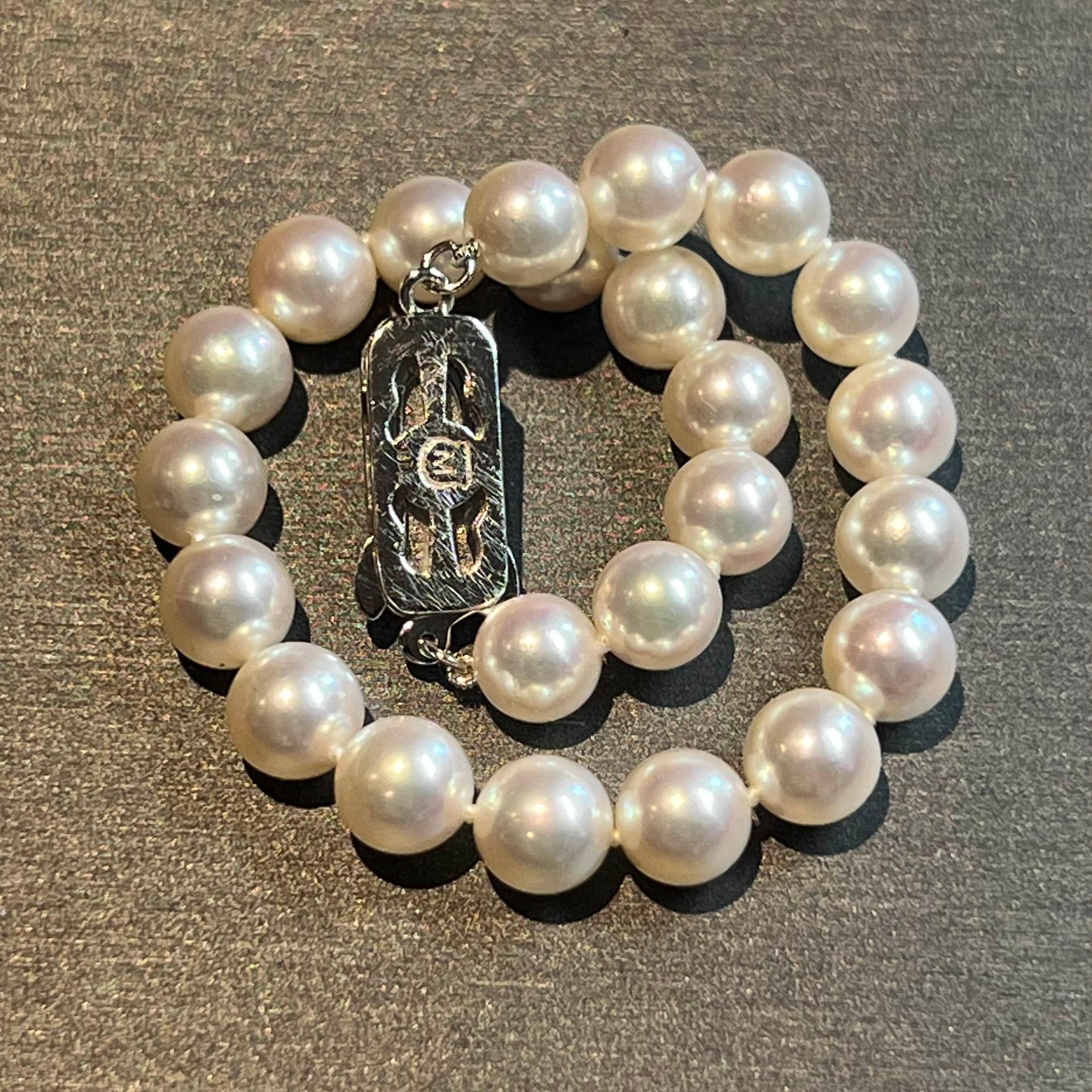 Mikimoto Estate Akoya, bracelet perles 7,25 argent 6,5 - 7 mm Bon état - En vente à Brooklyn, NY