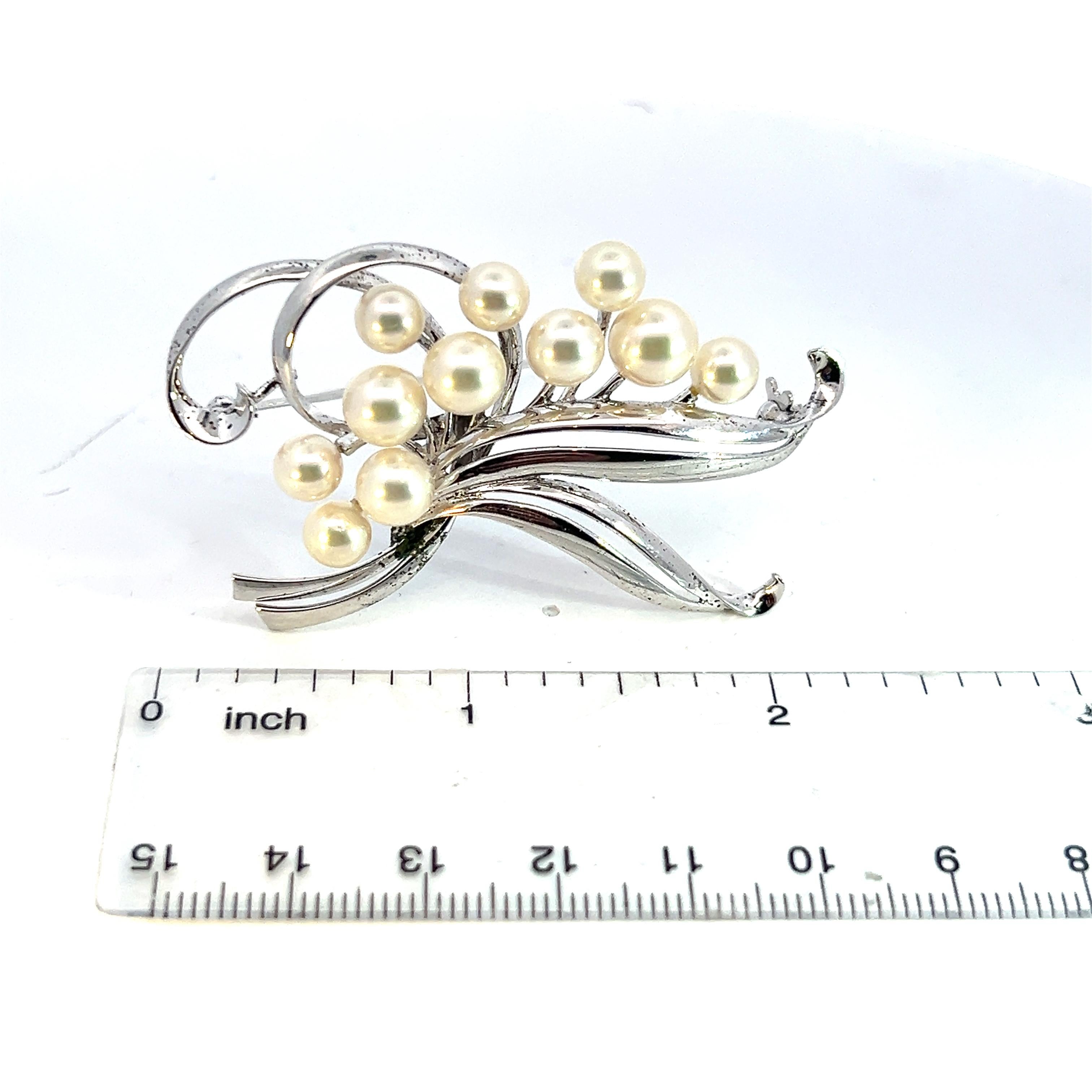 Mikimoto Estate Akoya Pearl Brooch 5.60-7.30 mm Silver For Sale 2