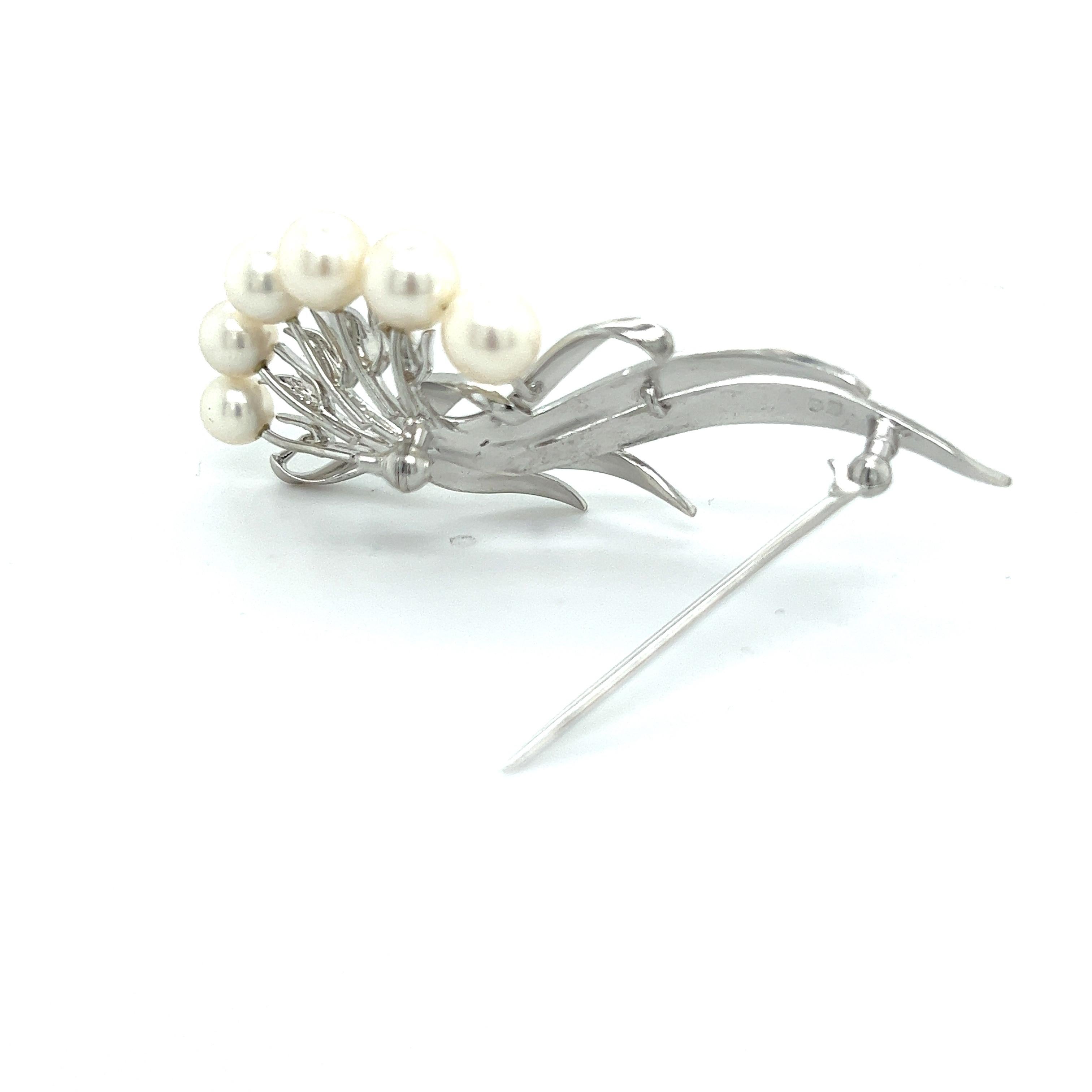 Women's Mikimoto Estate Akoya Pearl Brooch Silver  For Sale