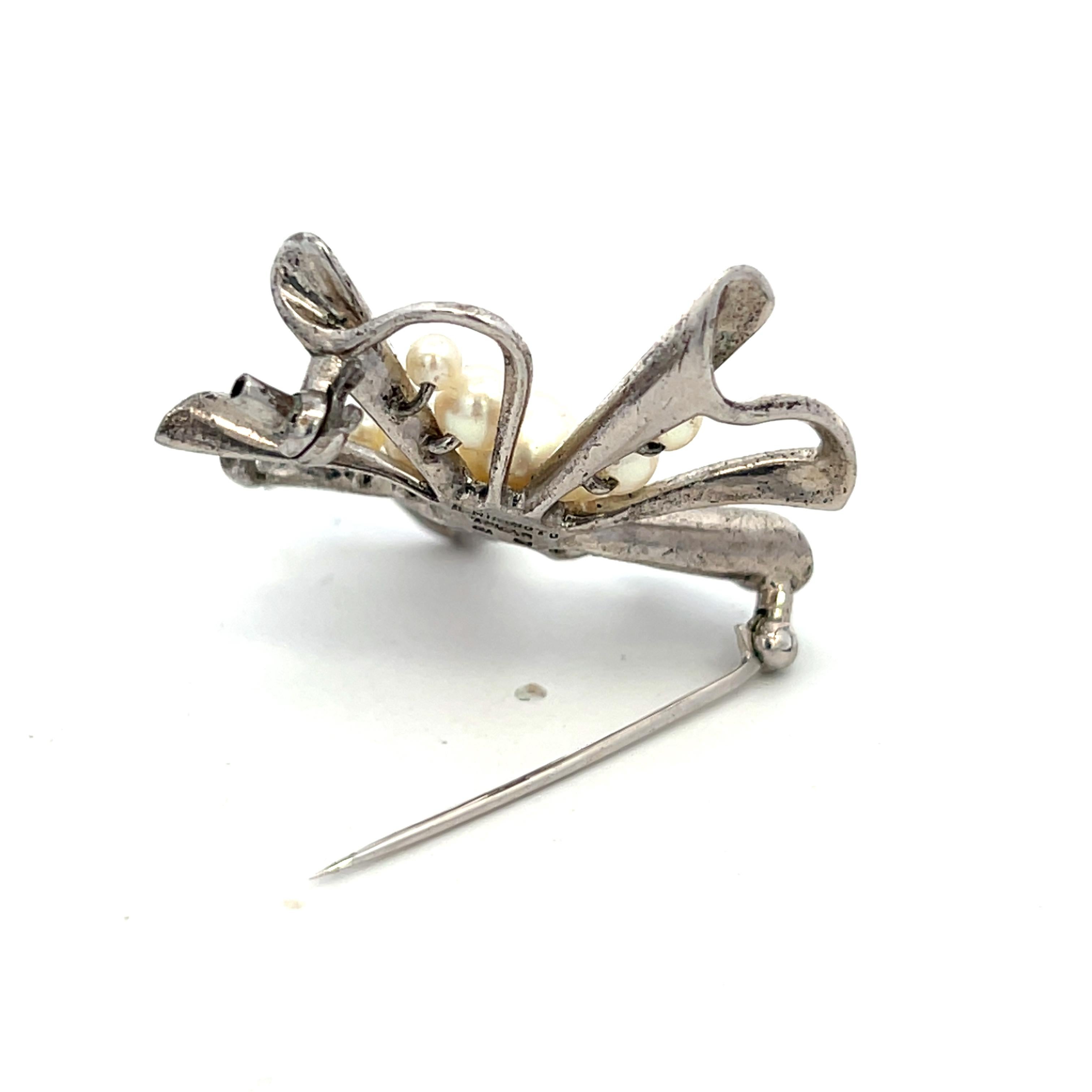 Round Cut Mikimoto Estate Akoya Pearl Brooch Pin 2.5-6 mm Silver For Sale