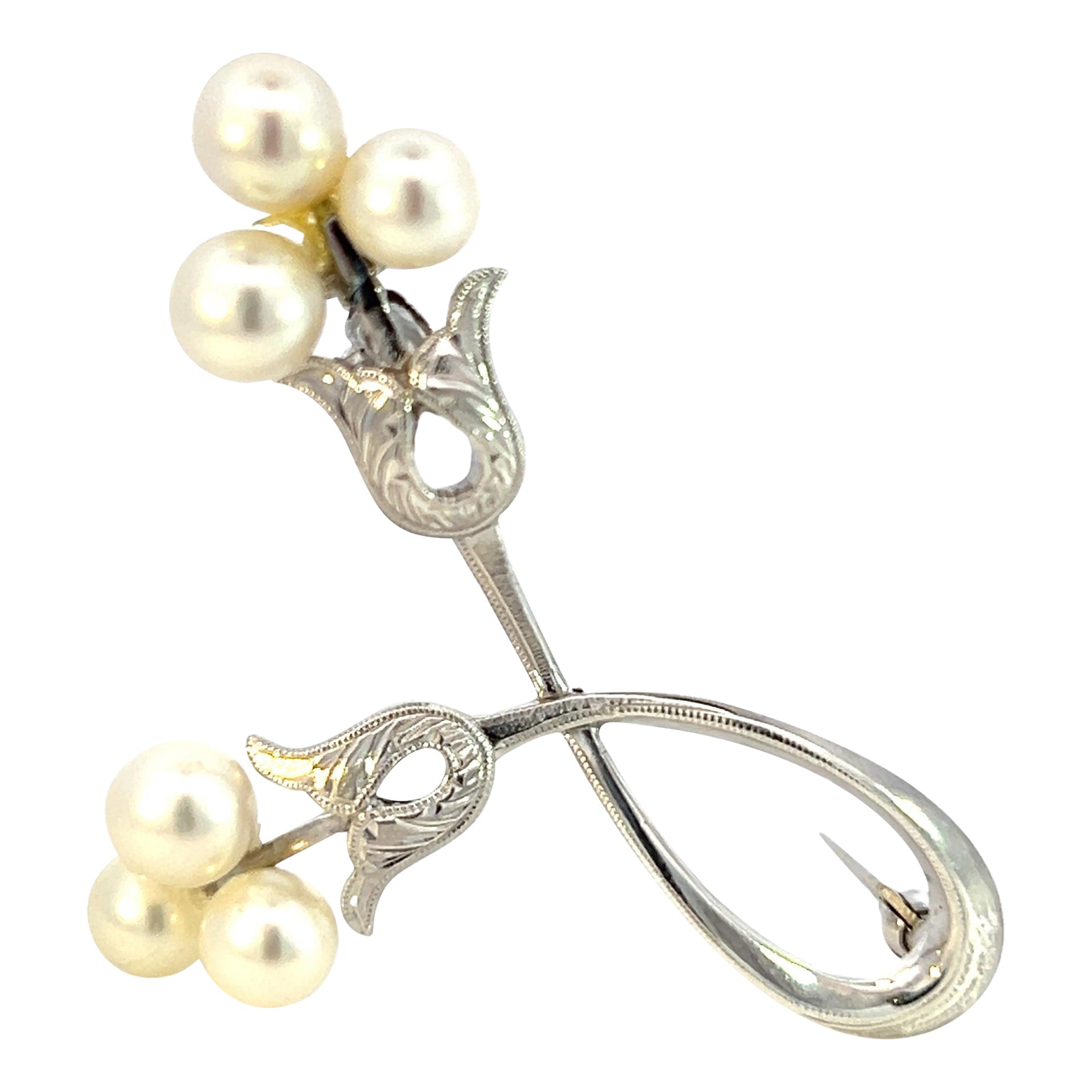 Spilla con perla Akoya di Mikimoto Estate 5,60 mm 4,6 grammi