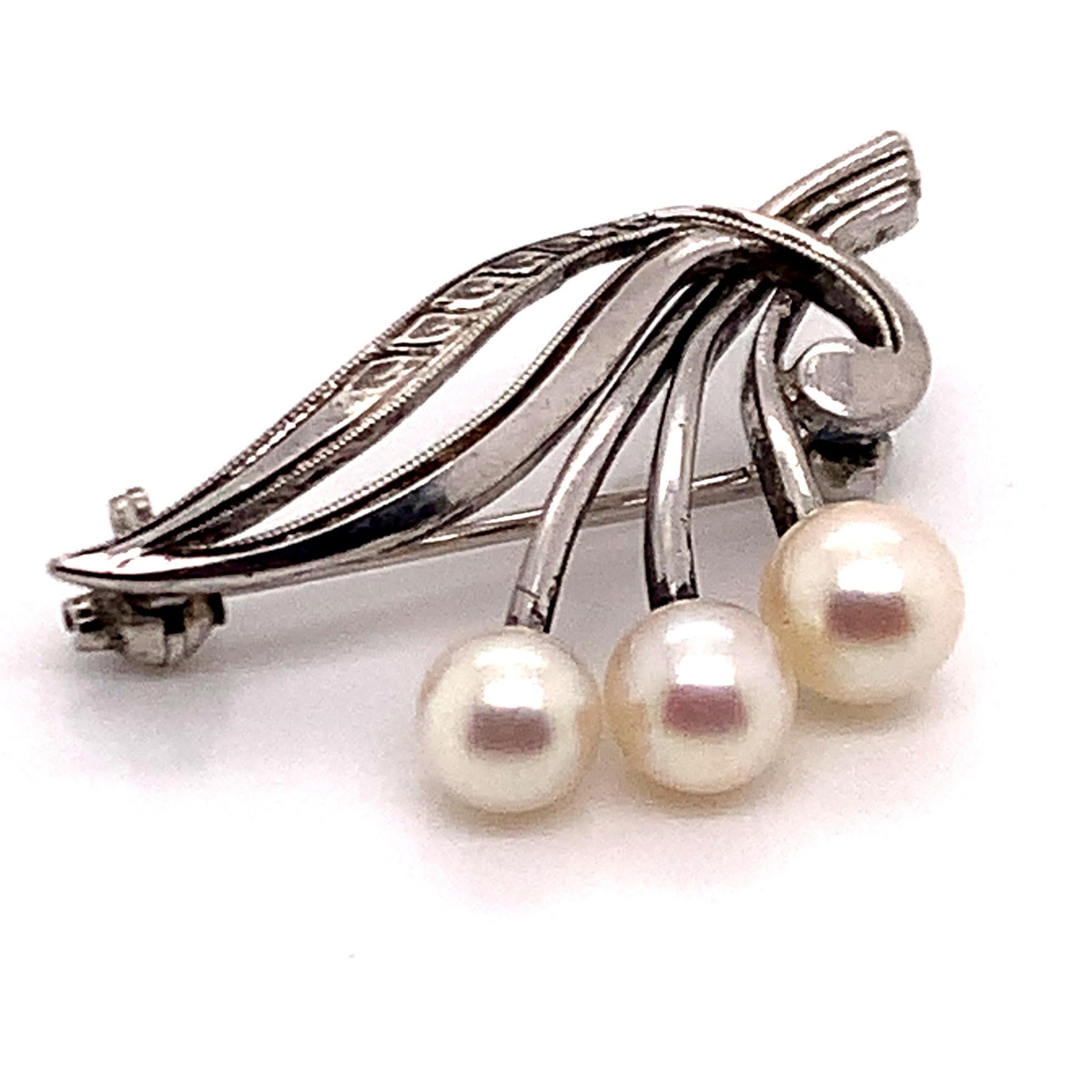 Mikimoto Estate Akoya Pearl Brooch Pin Sterling Silver For Sale 4