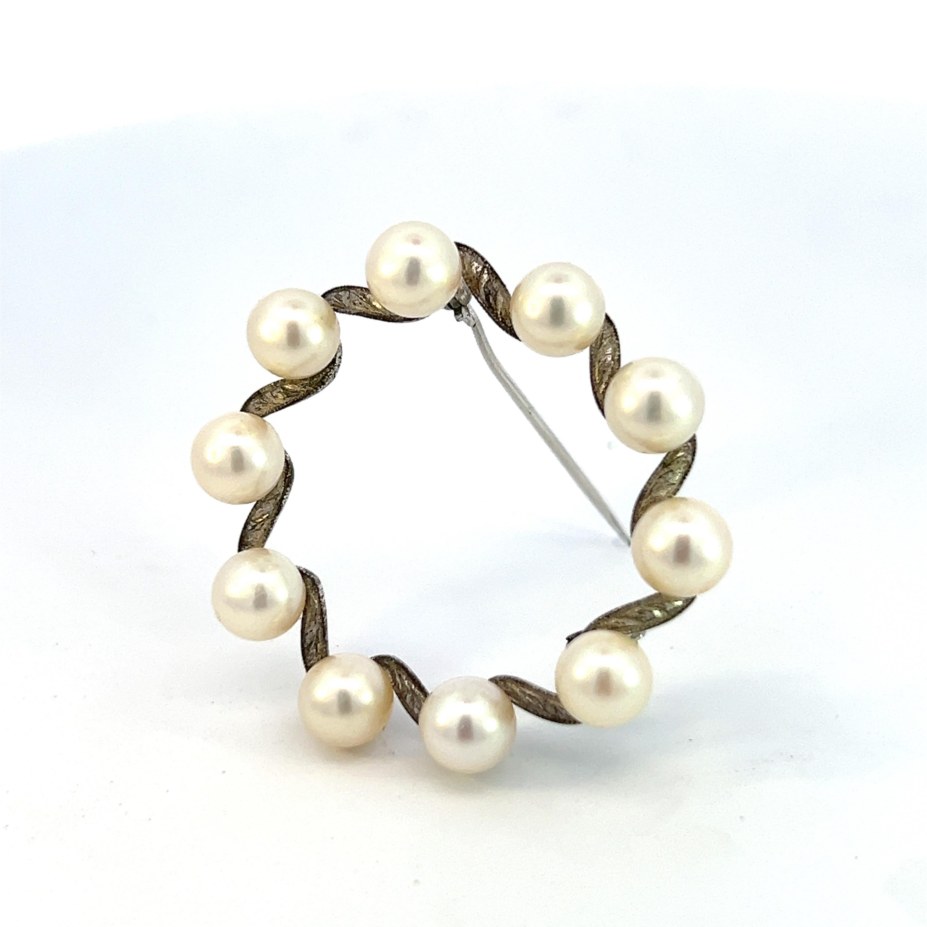 Mikimoto Estate Akoya Pearl Brooch Pin Sterling Silver 6 mm In Good Condition For Sale In Brooklyn, NY