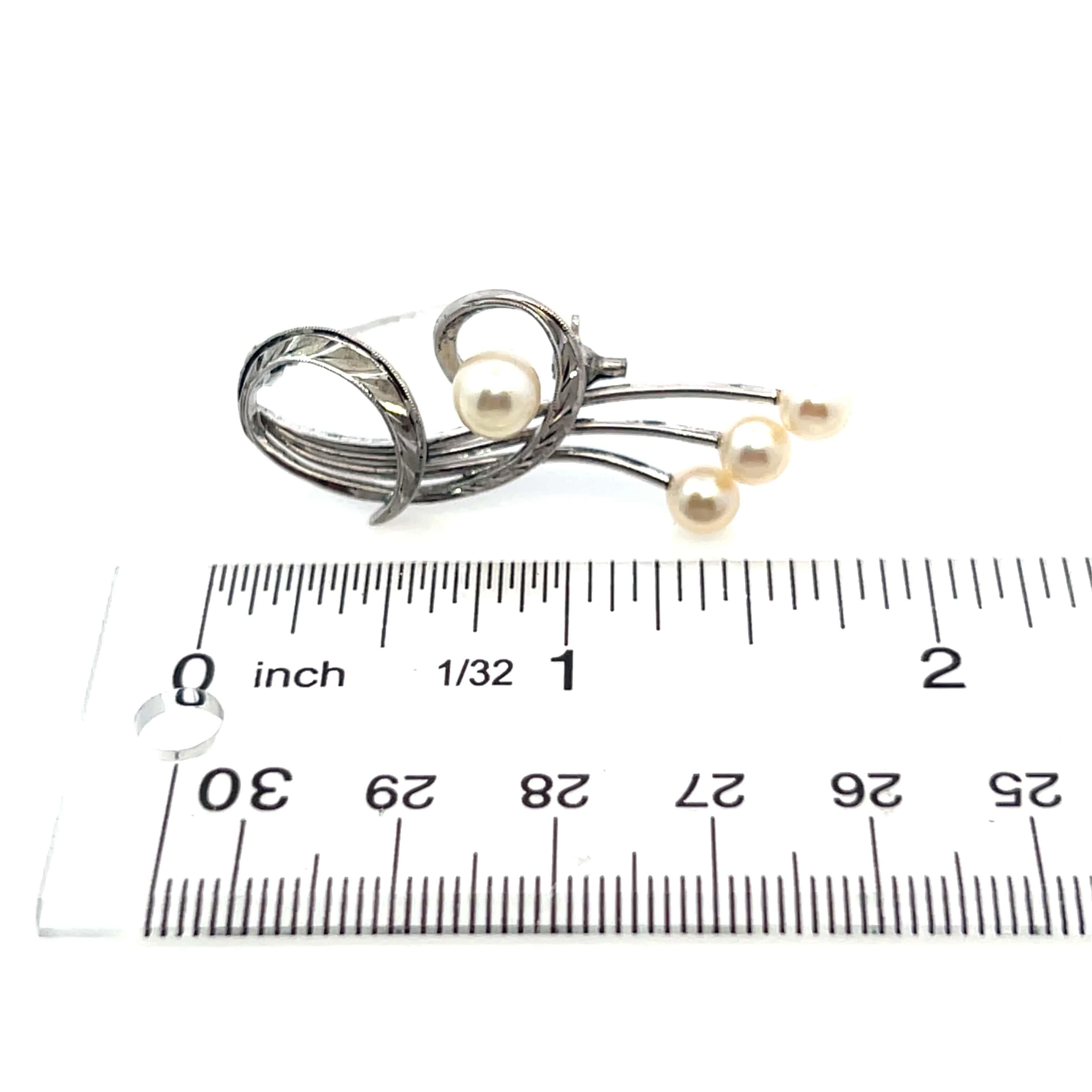 Alfiler broche de perla Akoya Mikimoto Estate Plata de ley 6.37 mm en venta 4