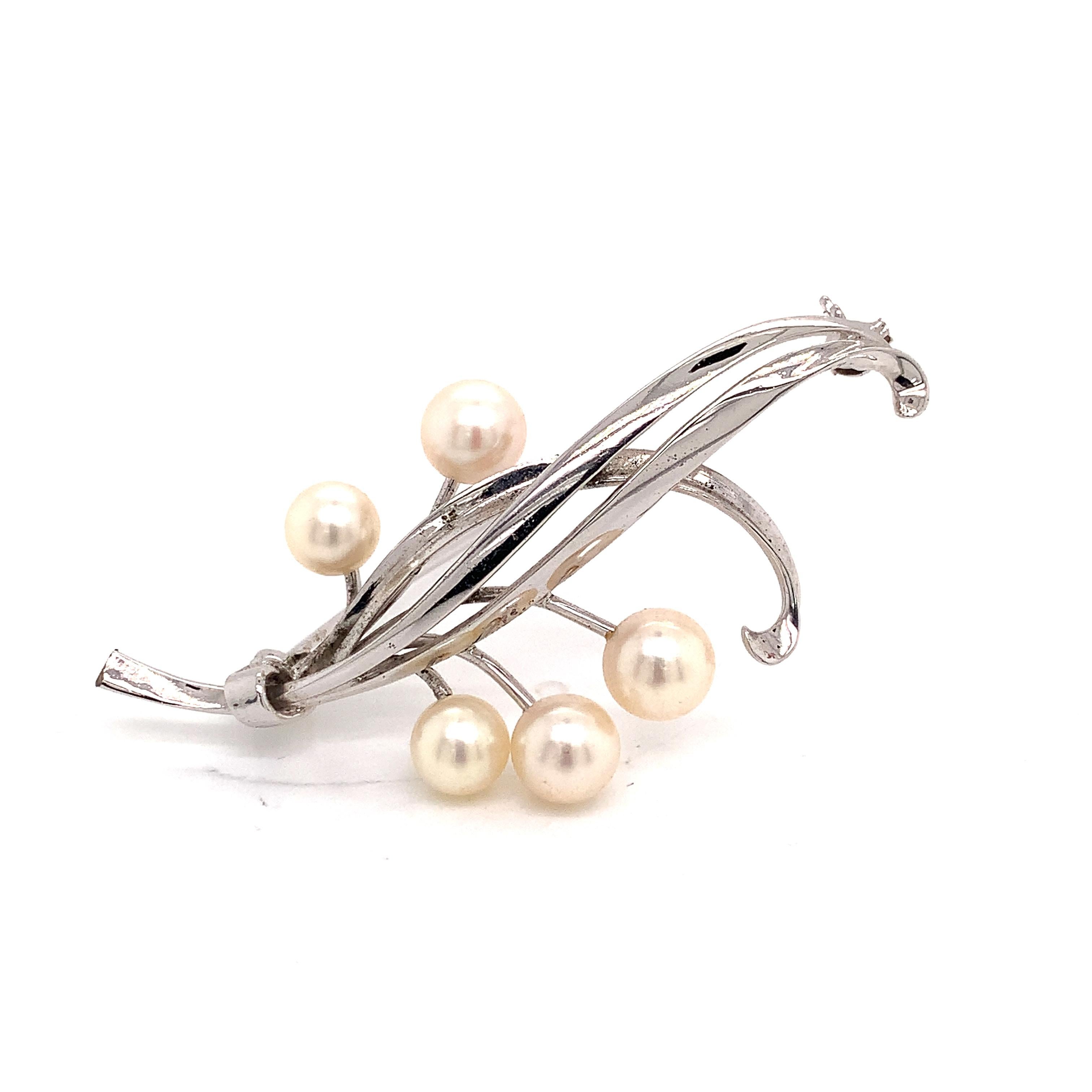 Round Cut Mikimoto Estate Akoya Pearl Brooch Pin Sterling Silver 6.6 mm For Sale