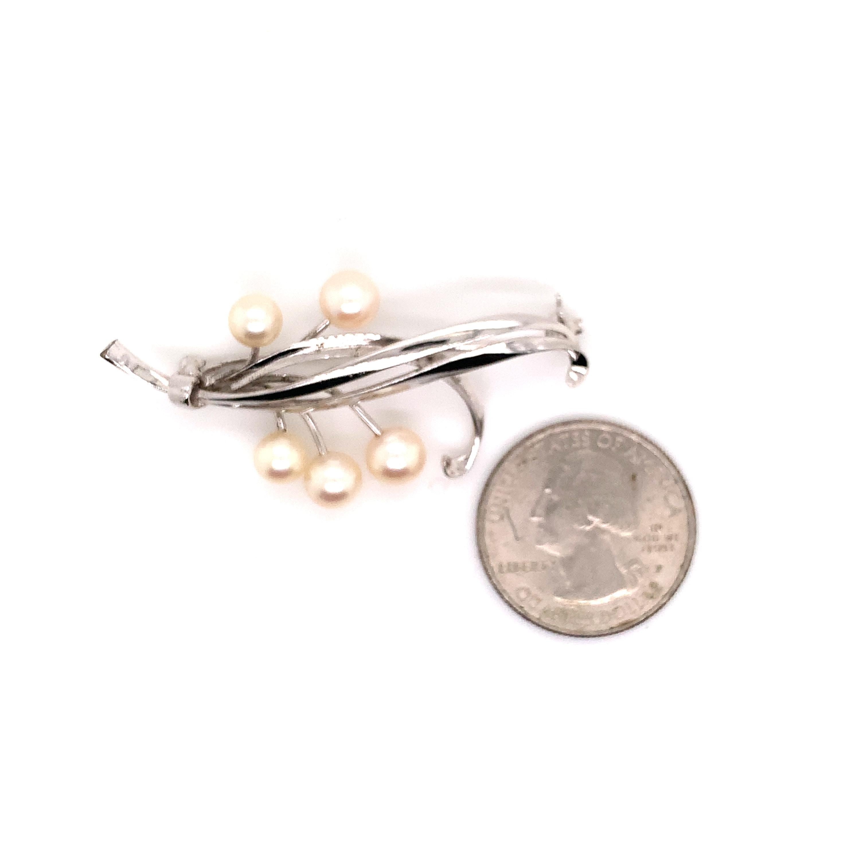 Mikimoto Estate Akoya Pearl Brooch Pin Sterling Silver 6.6 mm In Good Condition For Sale In Brooklyn, NY