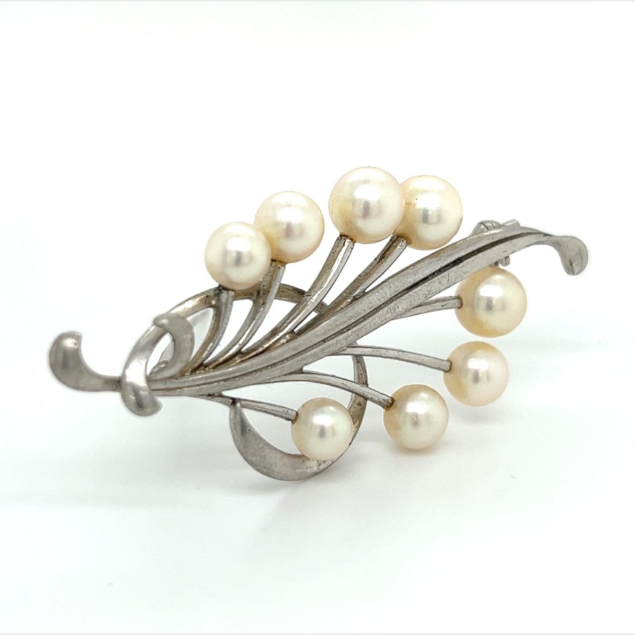 Round Cut Mikimoto Estate Akoya Pearl Brooch Pin Sterling Silver For Sale