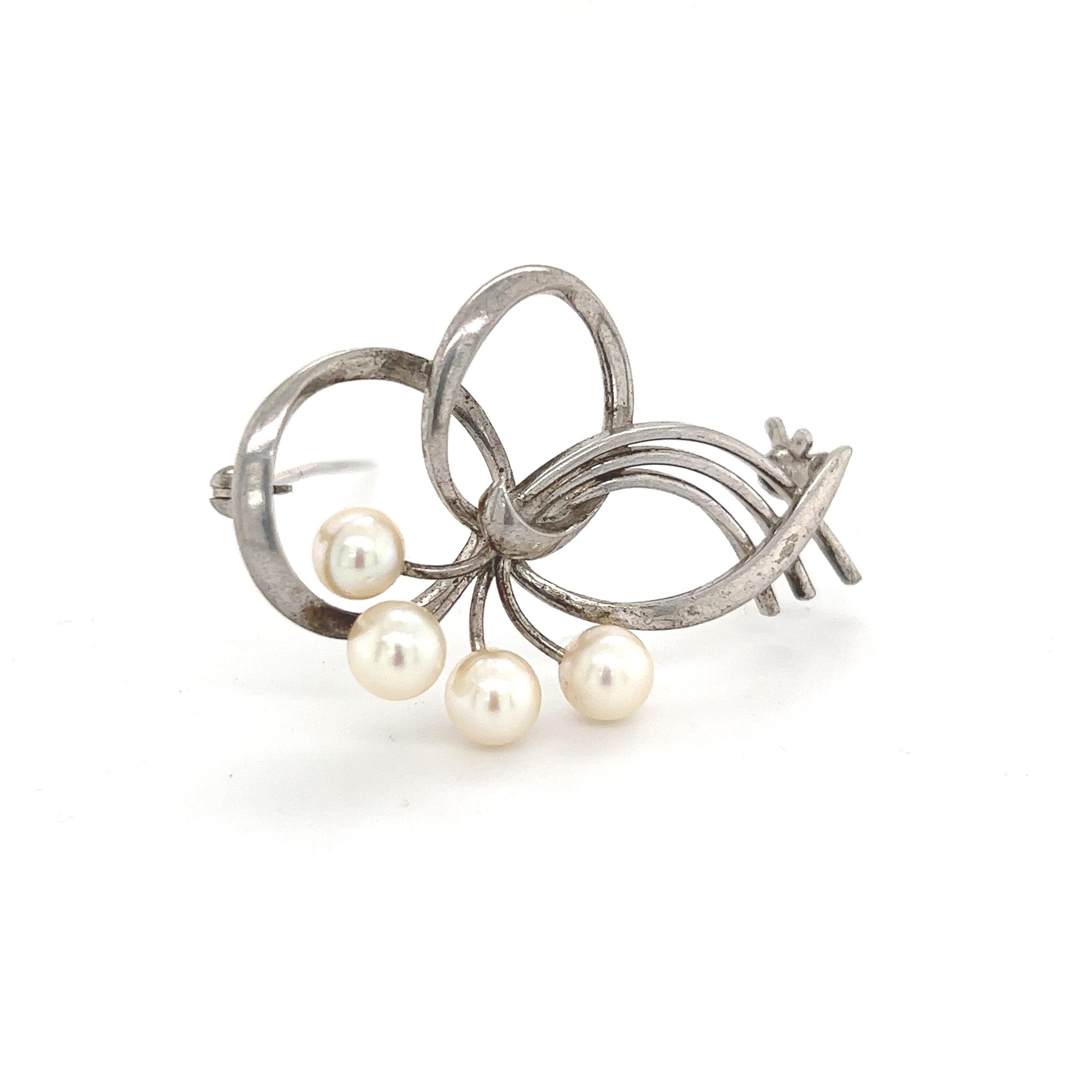 Round Cut Mikimoto Estate Akoya Pearl Brooch Sterling Silver 5.5 mm For Sale