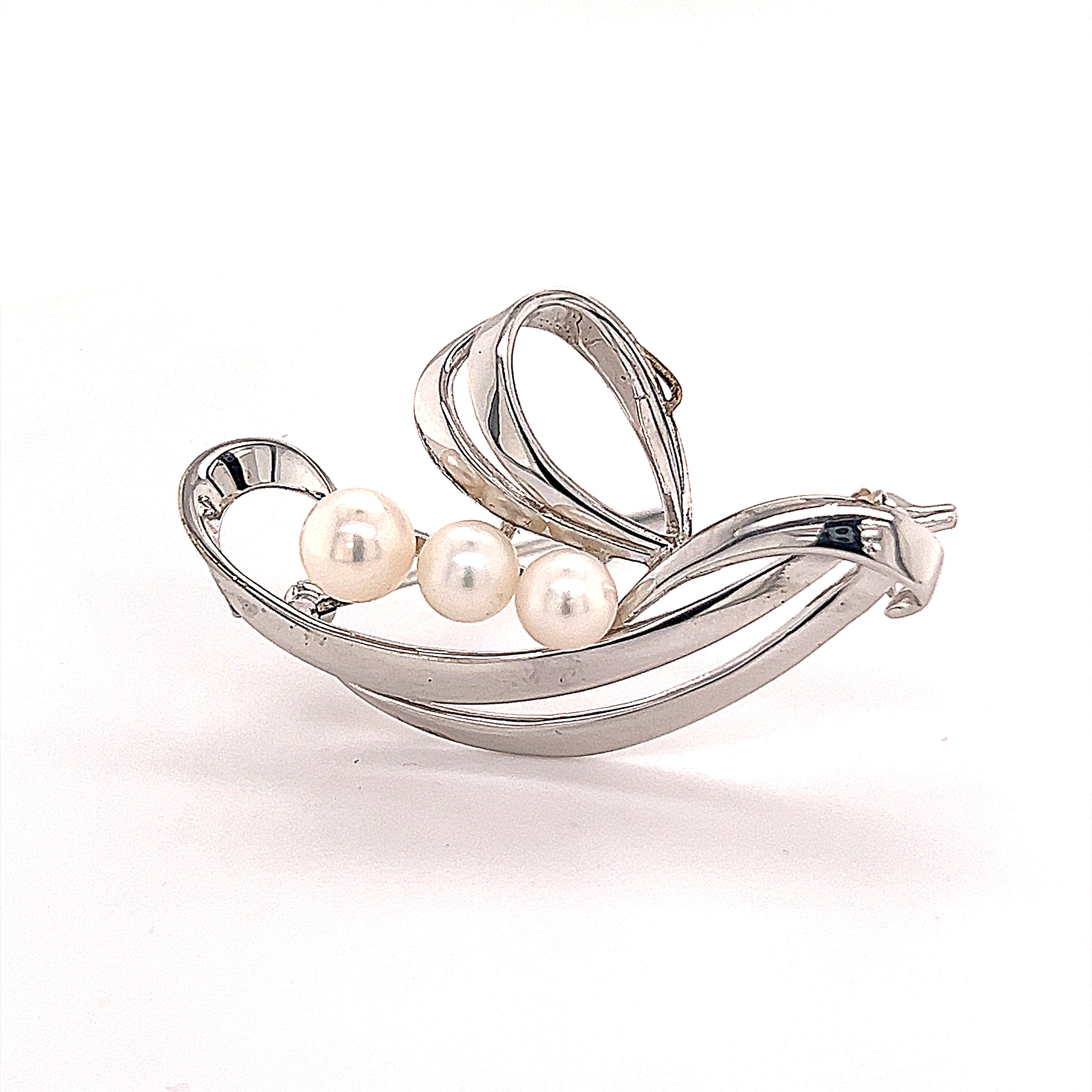 Mikimoto Estate Broche de Perla Akoya Plata de Ley 6,5 mm 5 Gramos Corte redondo en venta
