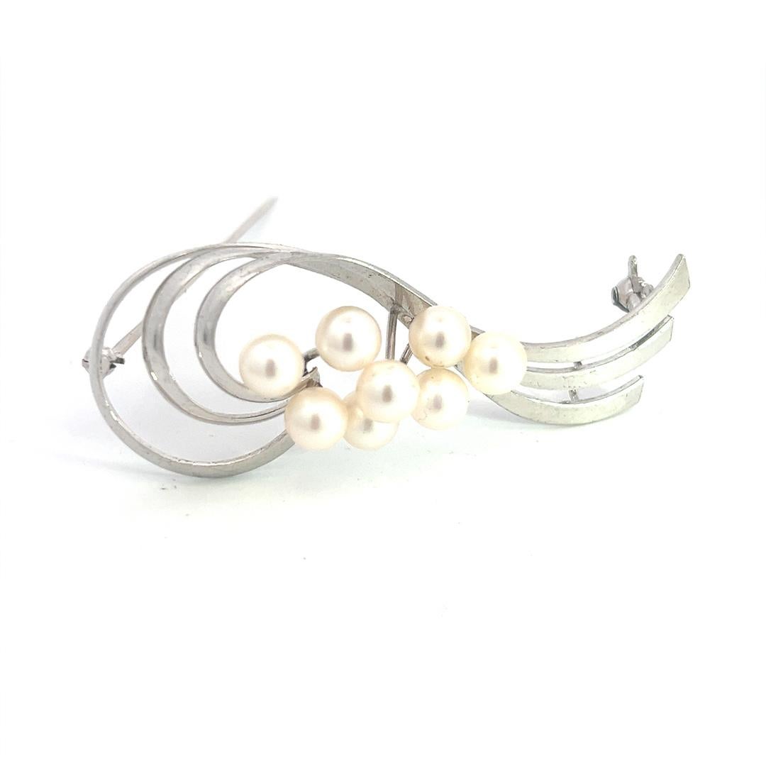Broche Akoya Estate Mikimoto en argent sterling et perles en vente