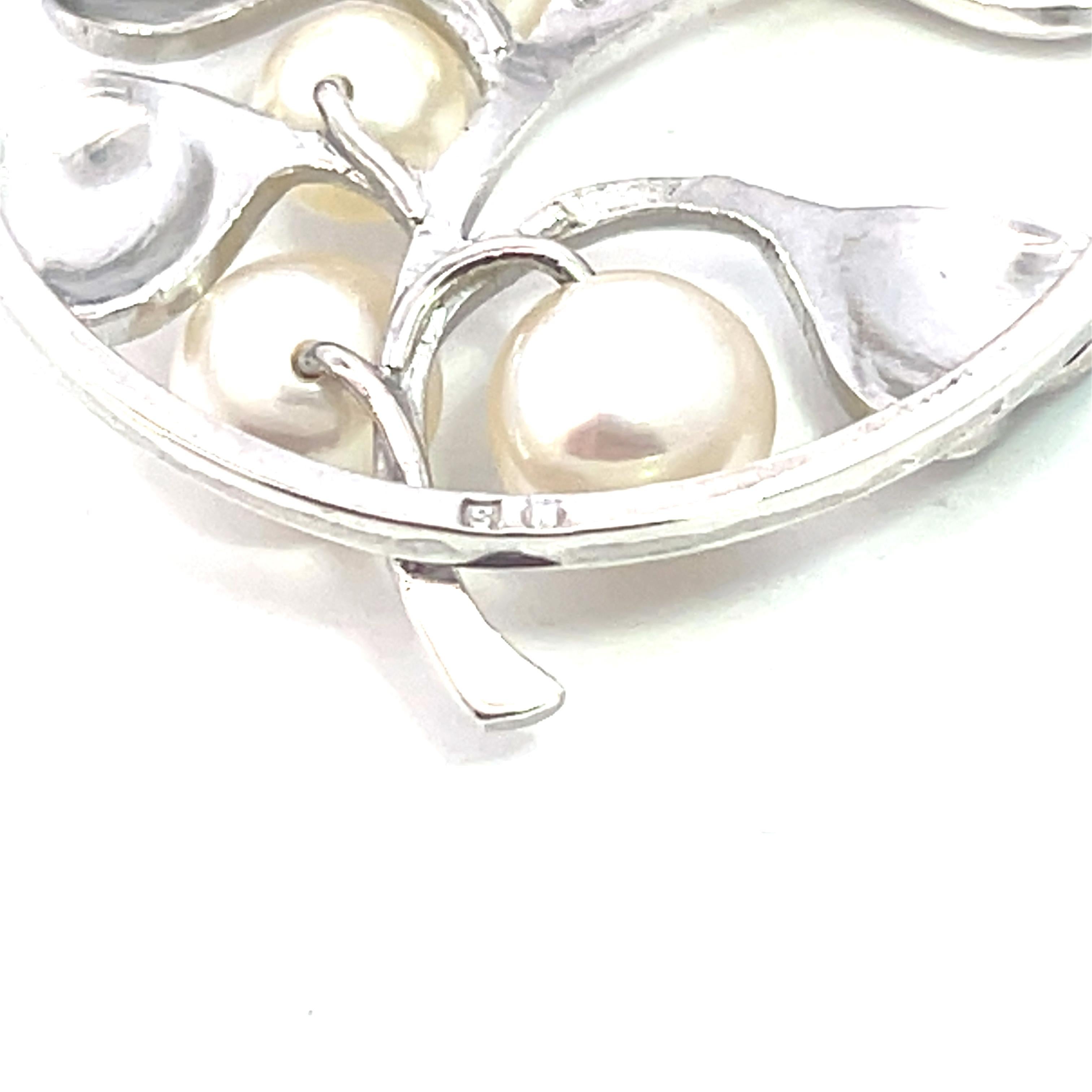Women's Mikimoto Estate Akoya Pearl Circular Flower Brooch Pin Sterling Silver For Sale