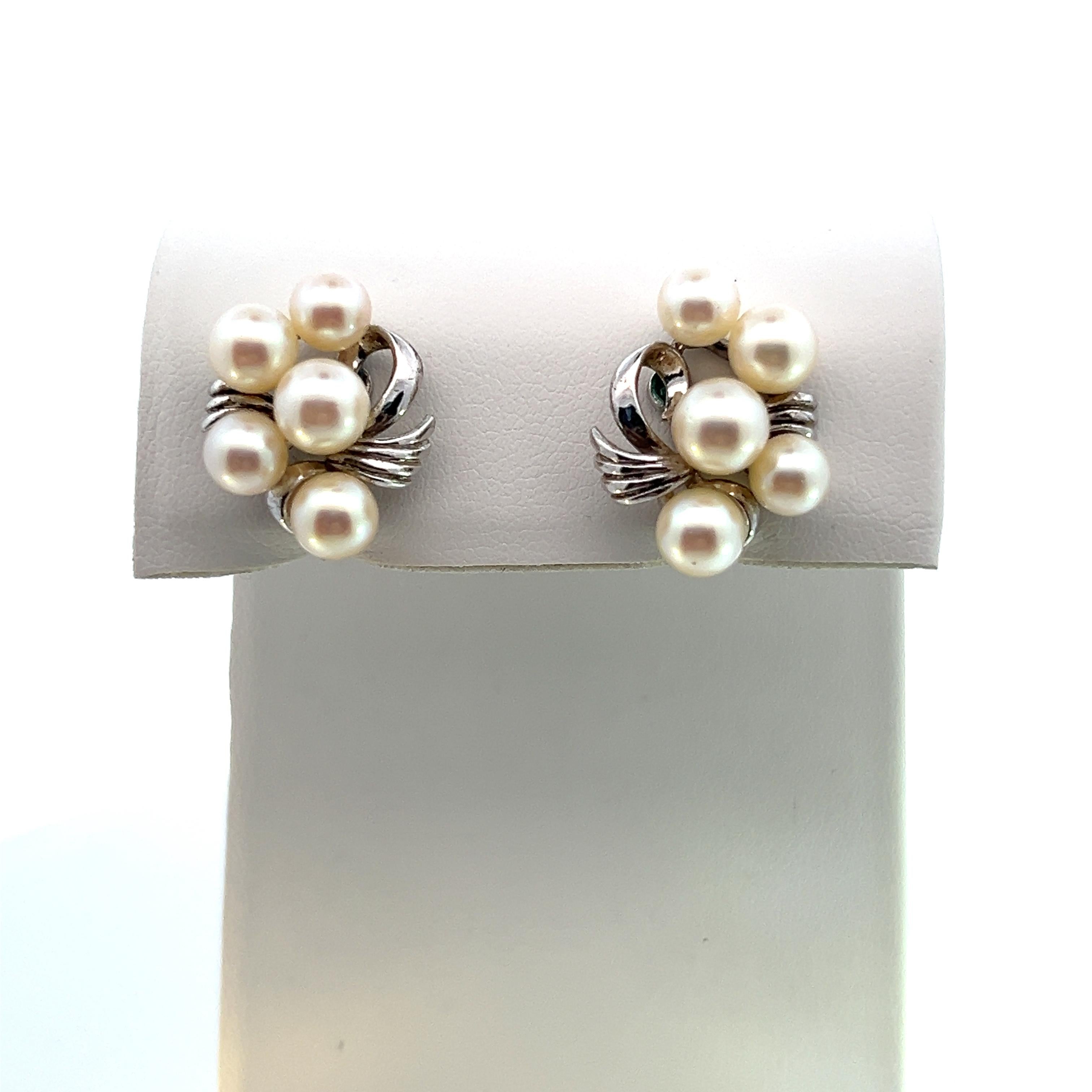 Mikimoto Estate Akoya Pearl Screw on Earrings Sterling Silver 5-6 mm 6.4 Grams In Good Condition For Sale In Brooklyn, NY