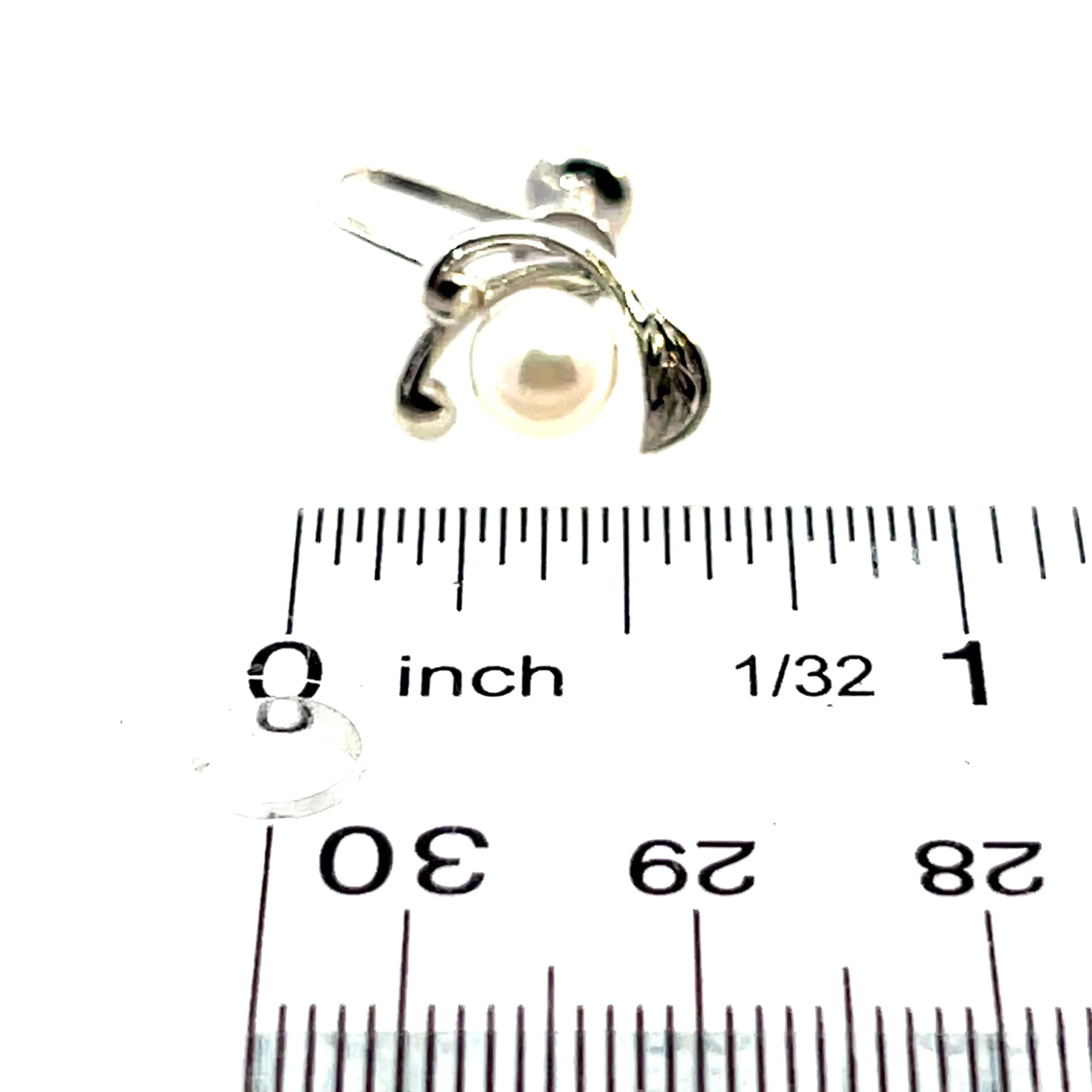Mikimoto Estate Akoya Perlen-Ohrclips aus Sterlingsilber 6,19 mm im Angebot 2