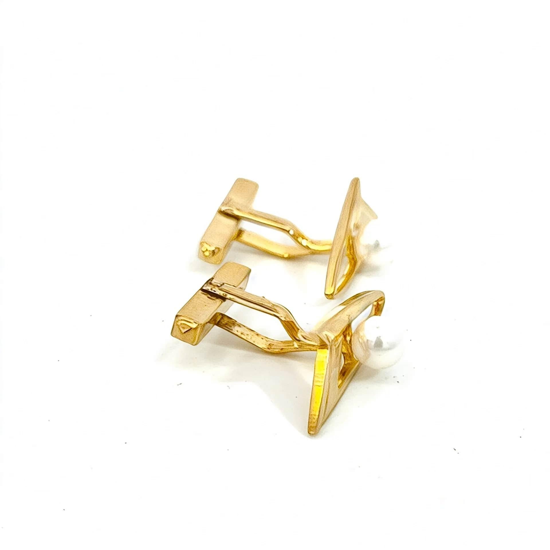 Round Cut Mikimoto Estate Akoya Pearl Cufflinks Overlay 14k Gold 6 mm For Sale