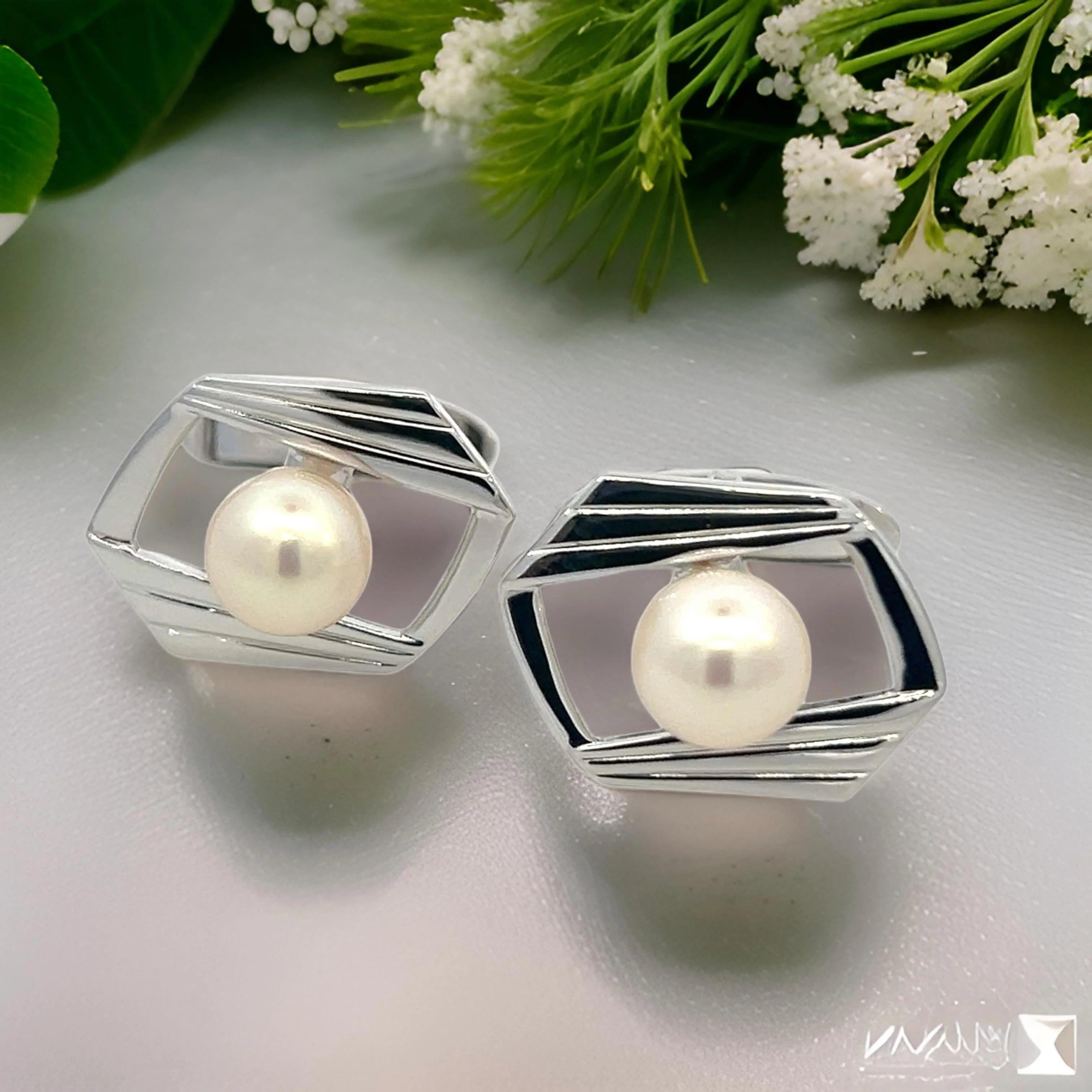 Mikimoto Estate Akoya Pearl Cufflinks Silver 7.5 mm For Sale 3