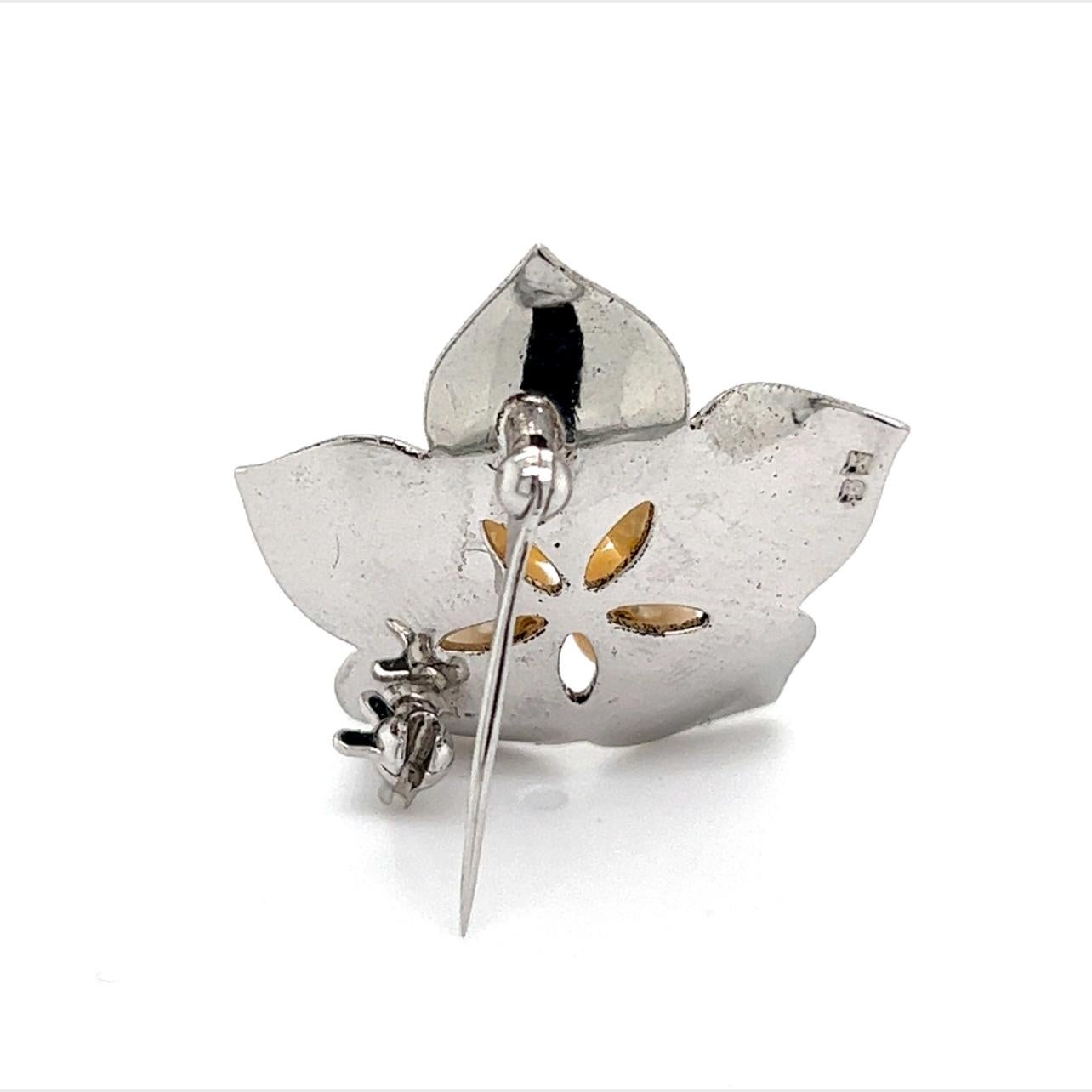 Mikimoto Broche fleur Akoya en argent sterling et perles, ancienne propriété 2