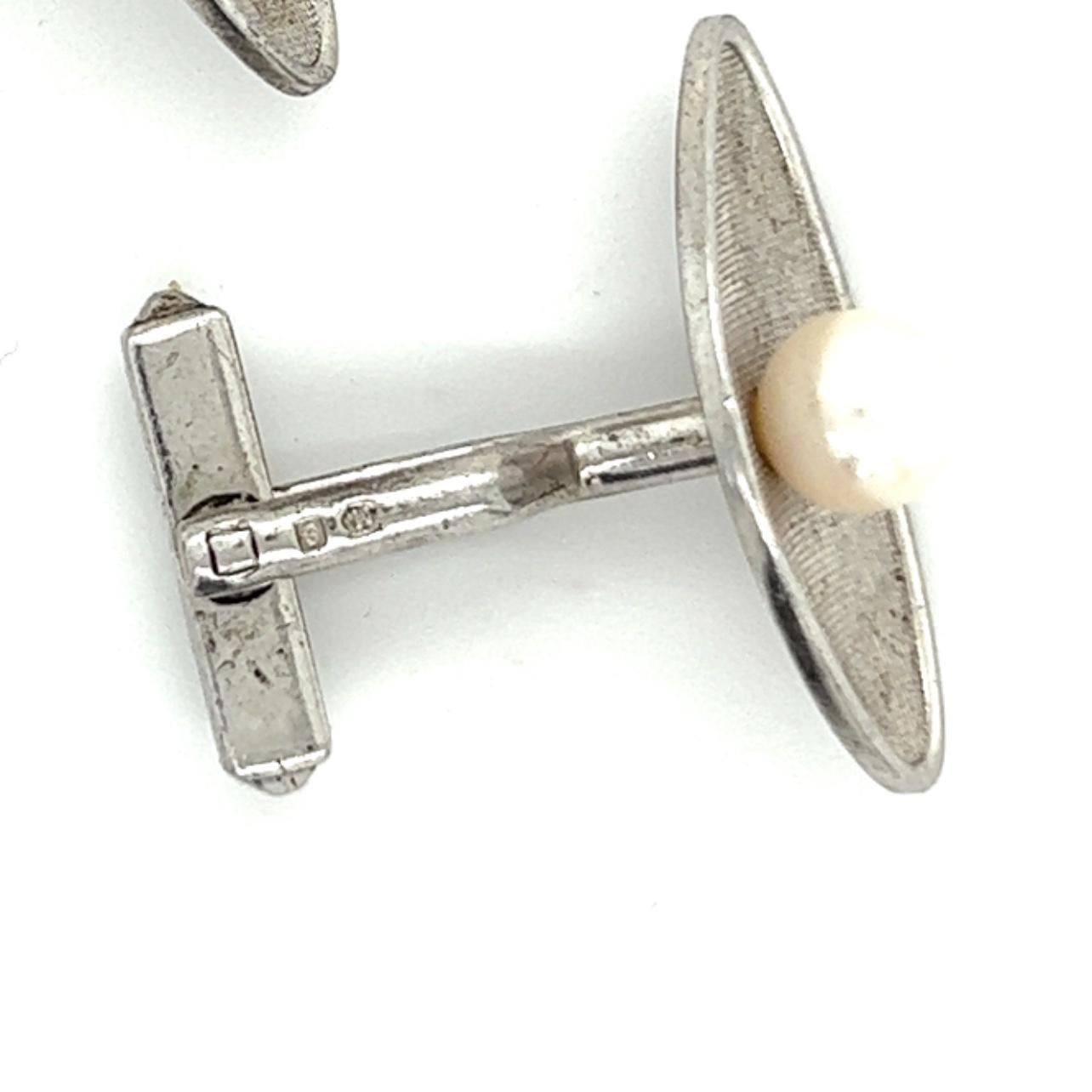 Mikimoto: Akoya-Perlen-Manschettenknöpfe für Herren, 6.5 mm, Sterlingsilber im Zustand „Gut“ im Angebot in Brooklyn, NY