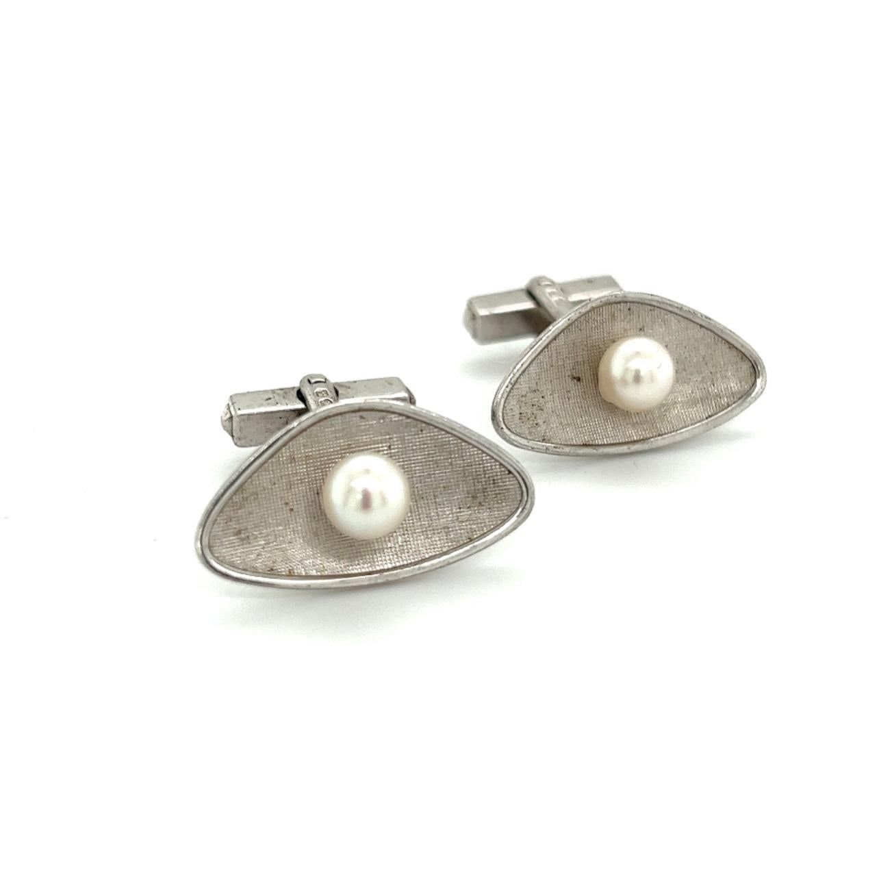 Mikimoto: Akoya-Perlen-Manschettenknöpfe für Herren, 6.5 mm, Sterlingsilber im Angebot 1