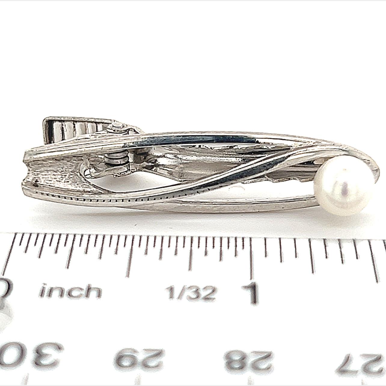 Mikimoto Estate Akoya fermoir à cravate en perles pour homme en argent 7 mm 5,3 grammes Pour hommes en vente