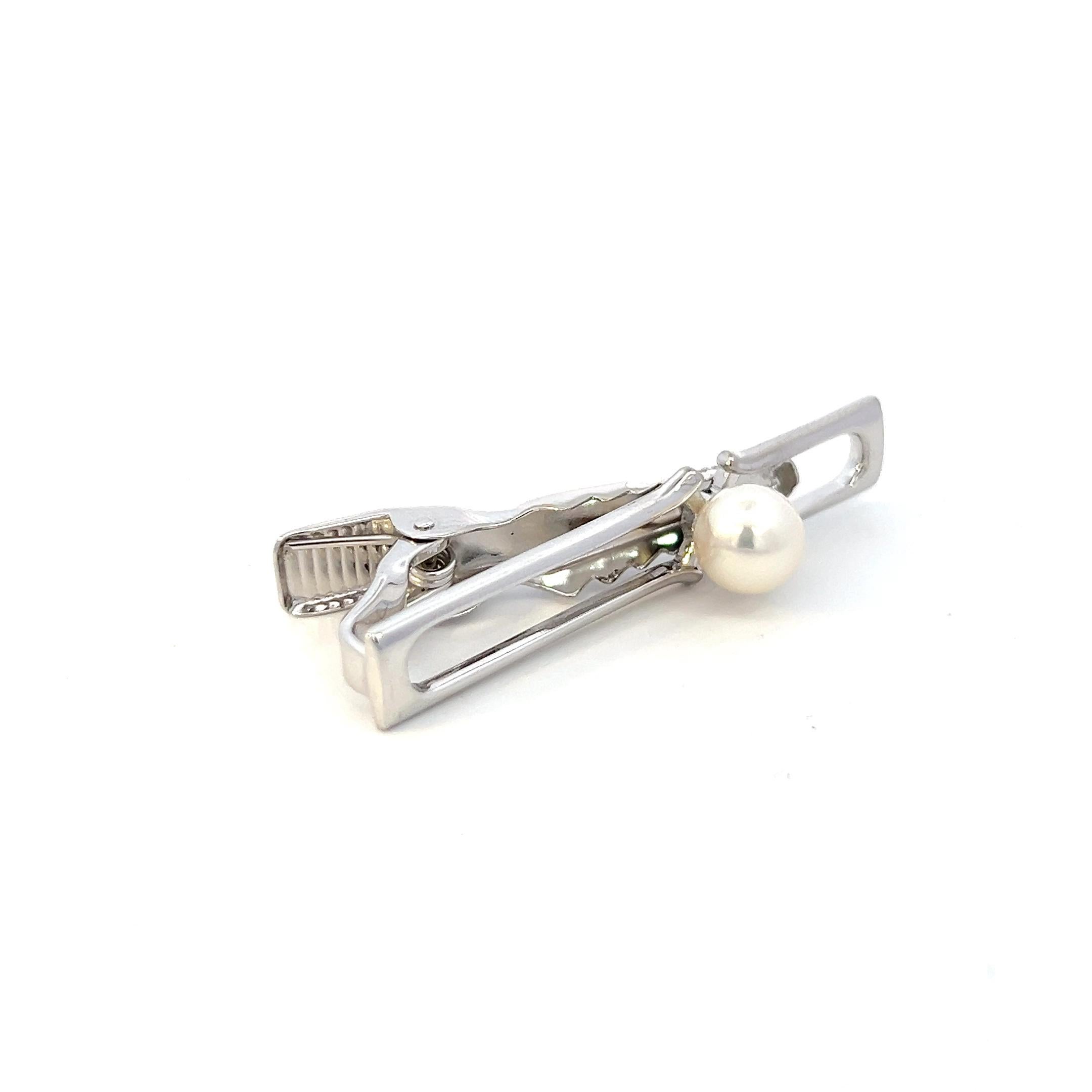 Round Cut Mikimoto Estate Akoya Pearl Mens Tie Clip 7 mm Silver For Sale