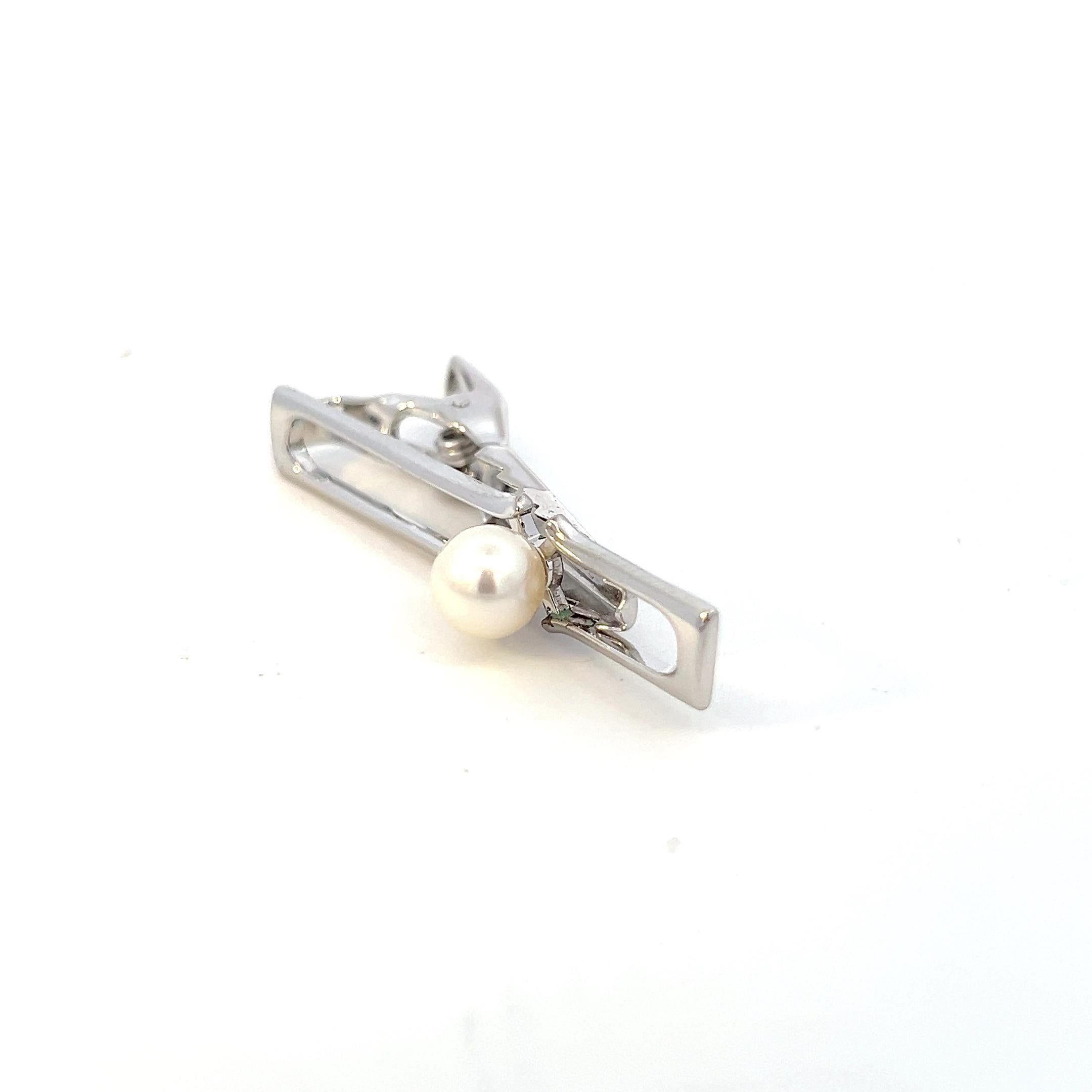 Mikimoto Estate Akoya Pearl Mens Tie Clip 7 mm Silver In Good Condition For Sale In Brooklyn, NY
