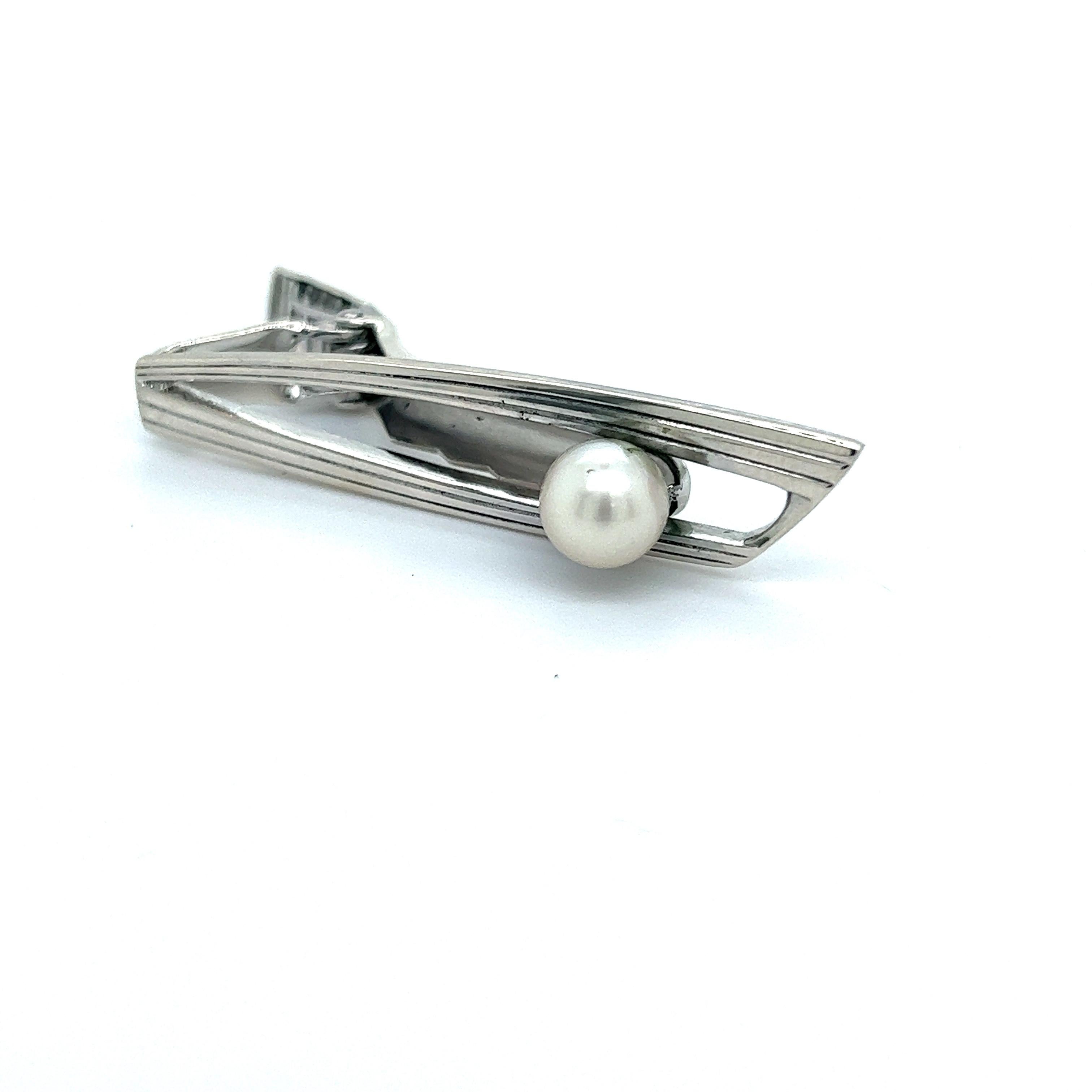 Mikimoto Estate Akoya Pearl Mens Tie Clip 7 mm Sterling Silver  Pour hommes en vente