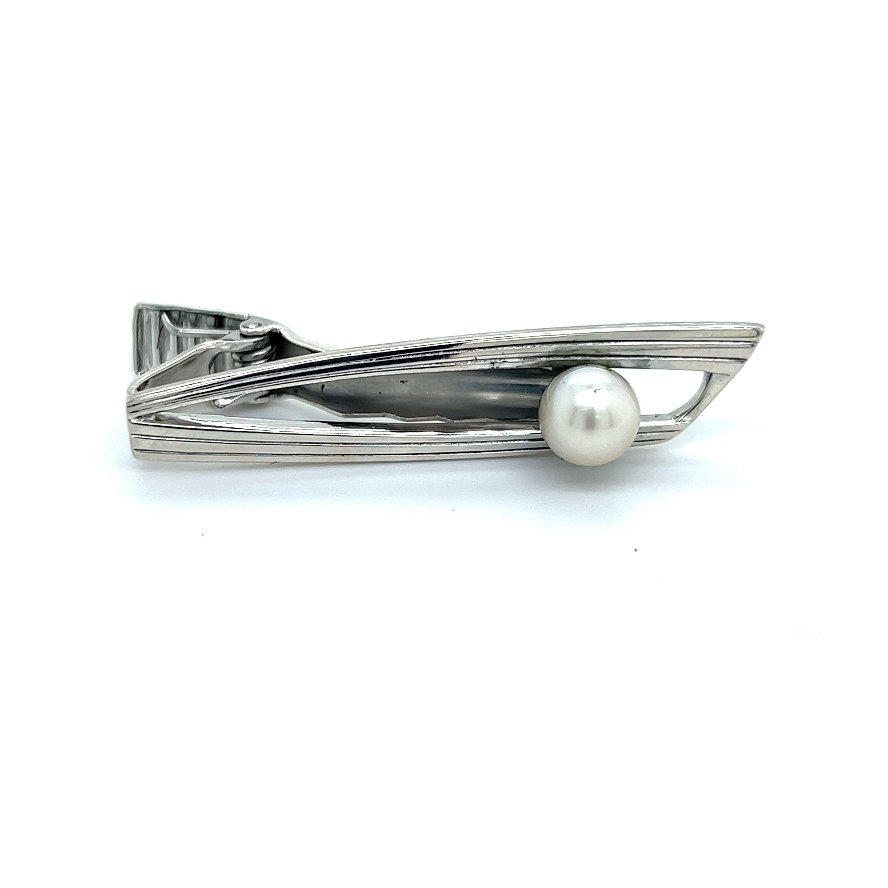 Mikimoto Estate Akoya Pearl Mens Tie Clip 7 mm Sterling Silver  In Good Condition For Sale In Brooklyn, NY