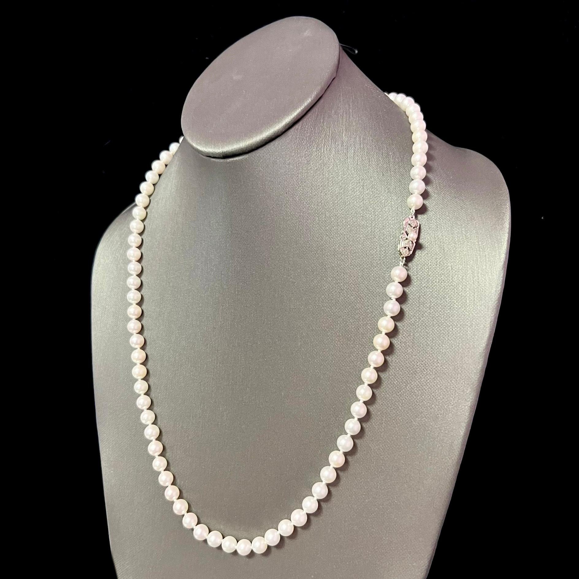 Mikimoto Estate Collana di Perle Akoya 24