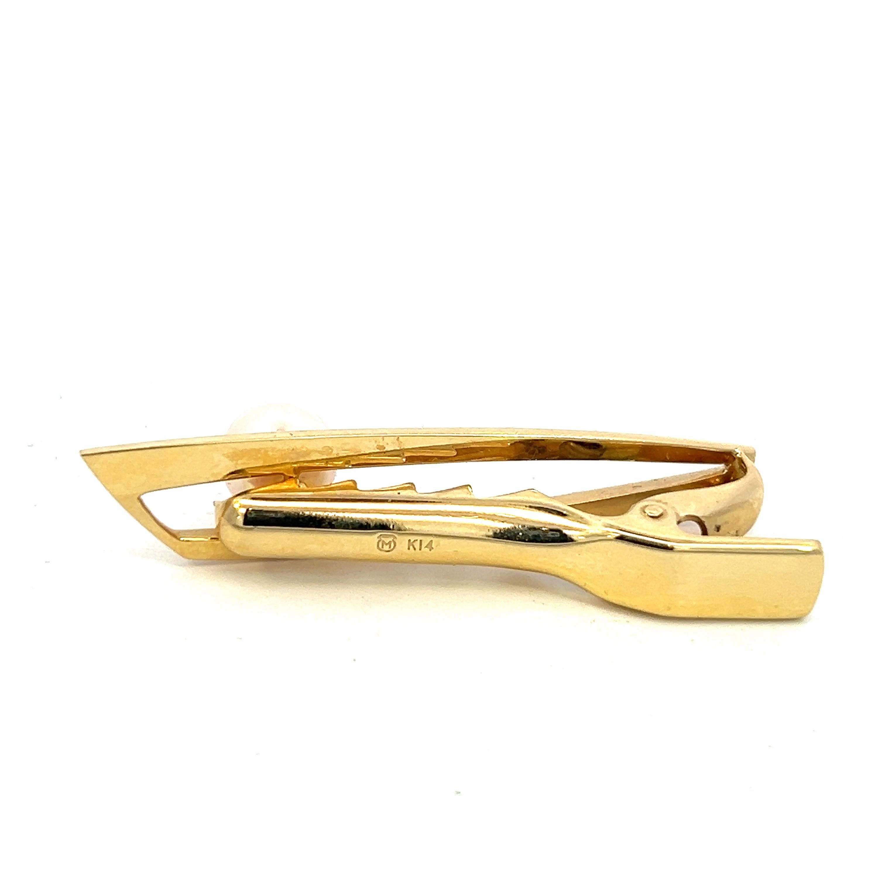 Men's Mikimoto Estate Akoya Pearl Tie Clip 45 mm 14k Y Gold 7.70 mm For Sale