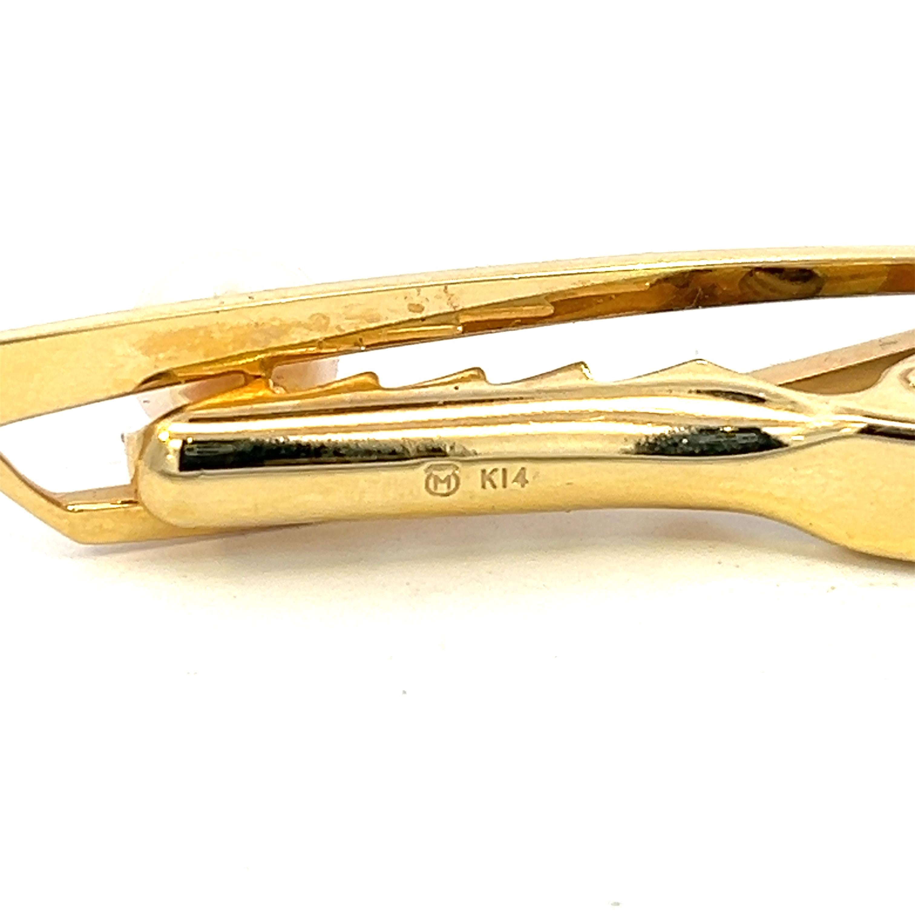Mikimoto Estate Akoya Pearl Tie Clip 45 mm 14k Y Gold 7.70 mm  In Good Condition For Sale In Brooklyn, NY