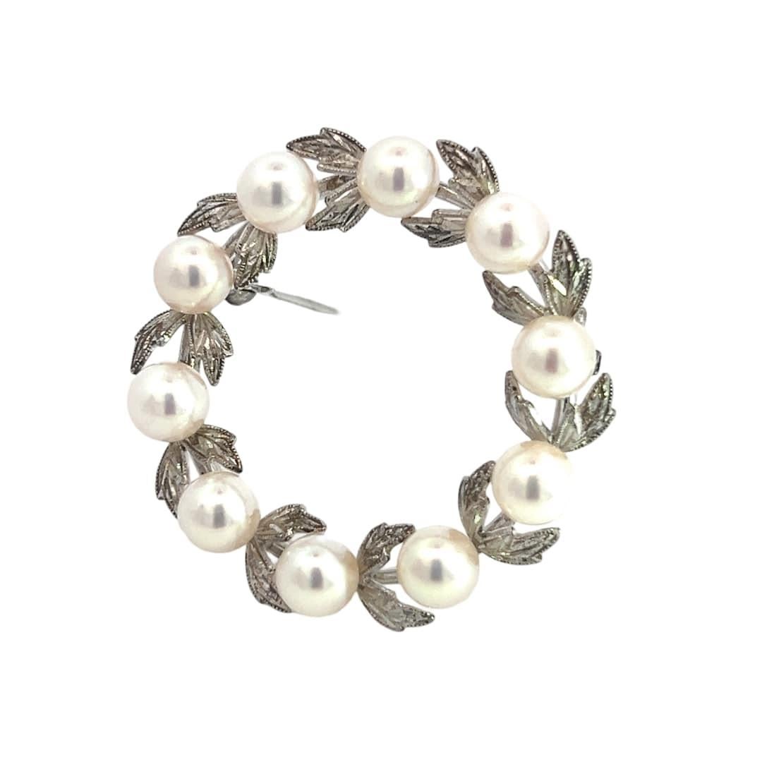 Ball Cut Mikimoto Estate Akoya Pearl Wreath Brooch Pin 1.375