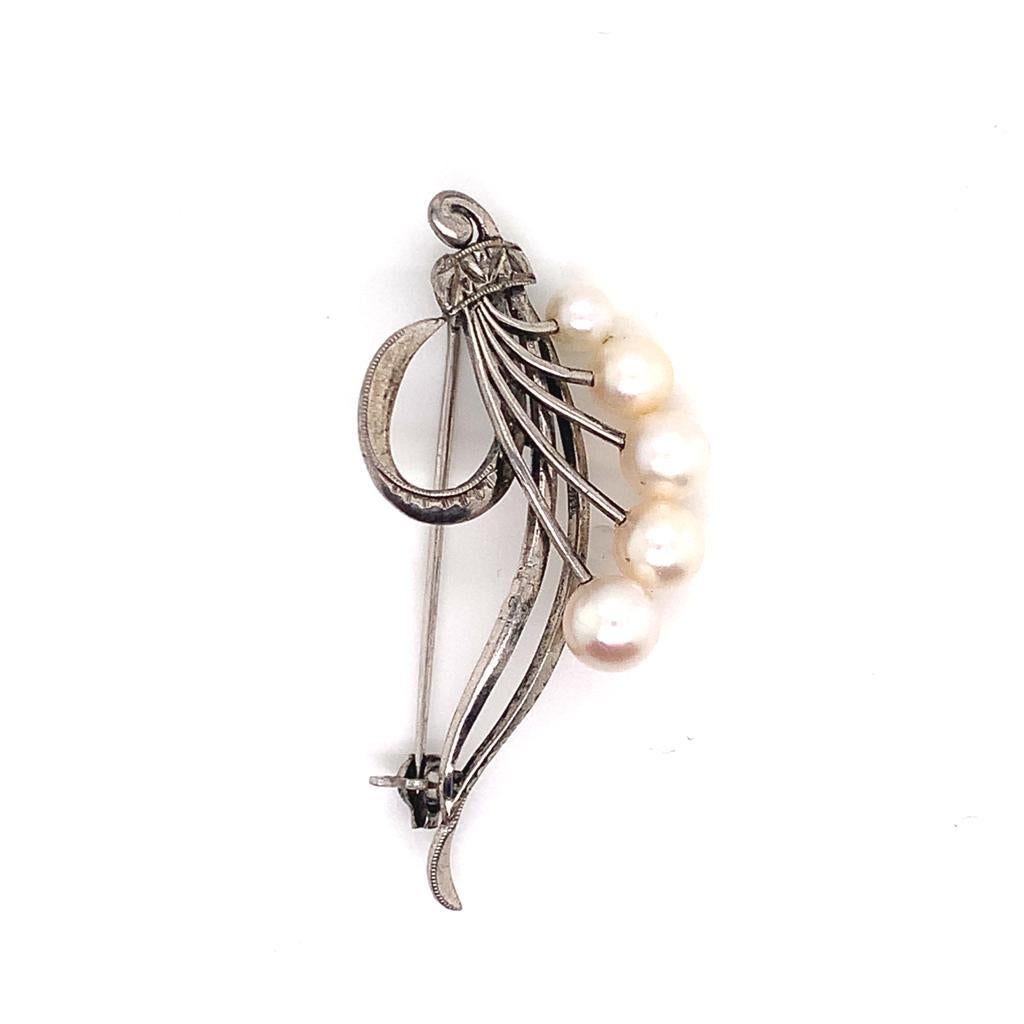 Mikimoto Estate Pin Brooch Sterling Silver 3.9 Gr 5.93 mm M161

This elegant Authentic Mikimoto Estate sterling silver brooch has 5 Saltwater Akoya Cultured Pearls ranging in size from 4.31 - 5.93 mm with a weight of 3.896 Grams.

TRUSTED SELLER