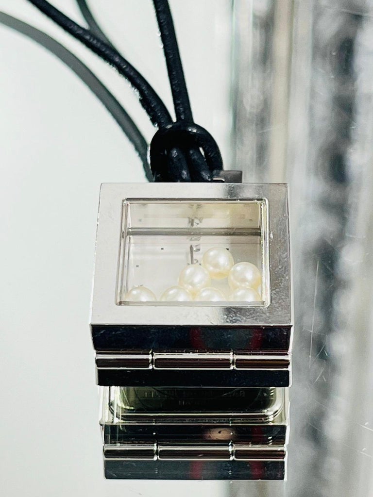 Mikimoto Floating Fresh Water Pearl Necklace/Watch at  display picture 1