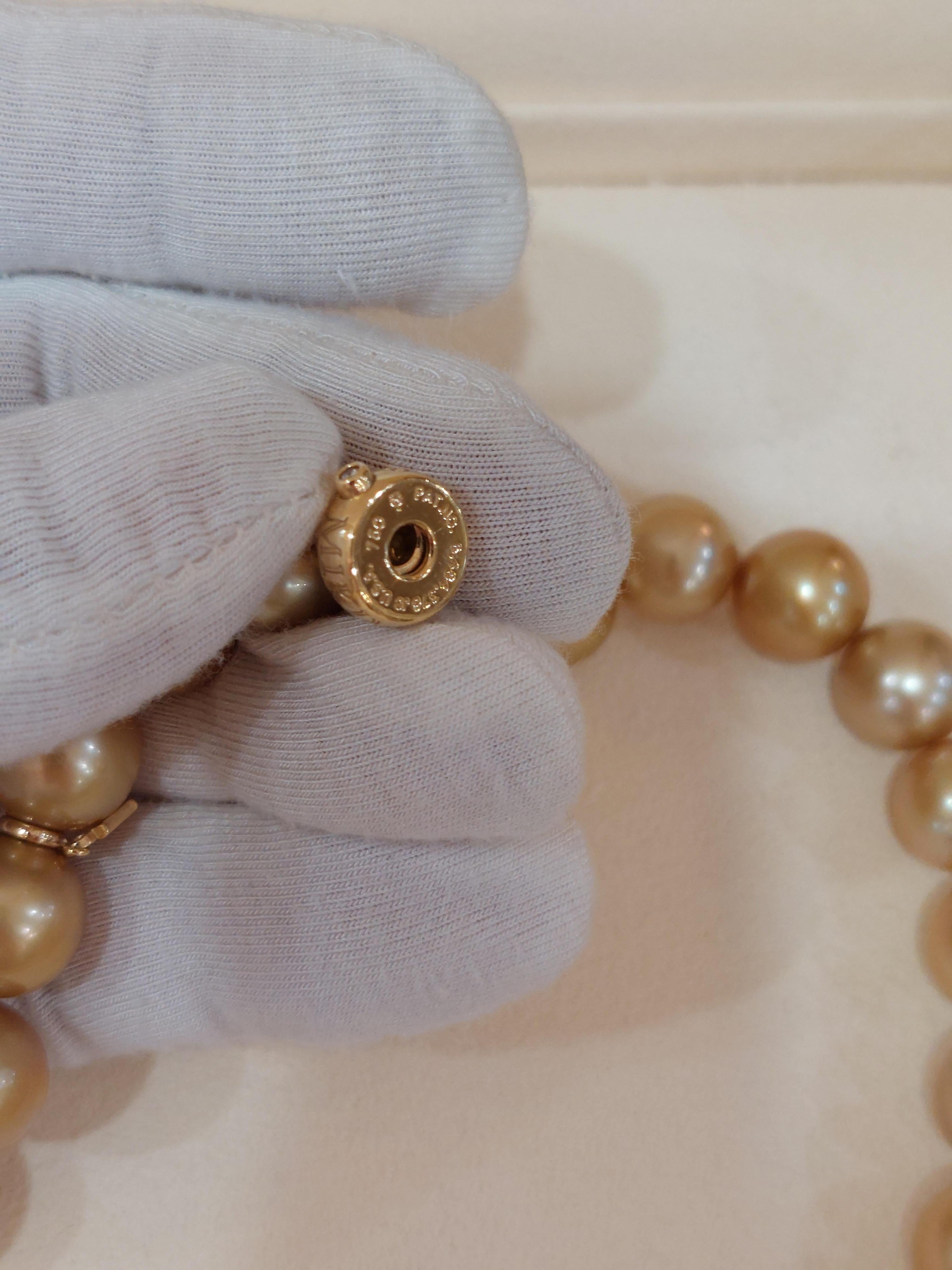 Collana di perle dei mari del sud dorate di Mikimoto in vendita 4