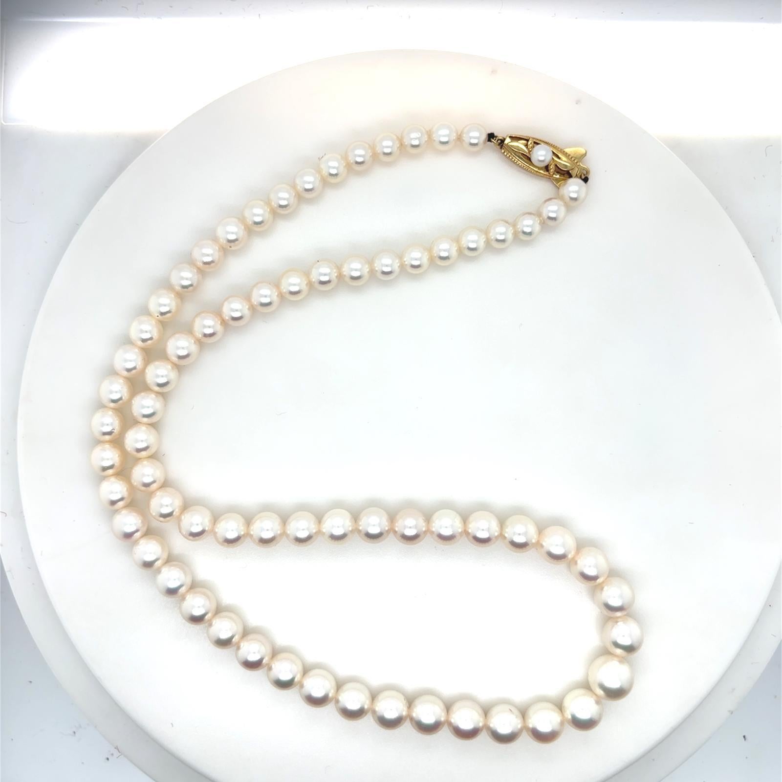 Retro Mikimoto Graduated Pearl Yellow Gold Necklace For Sale