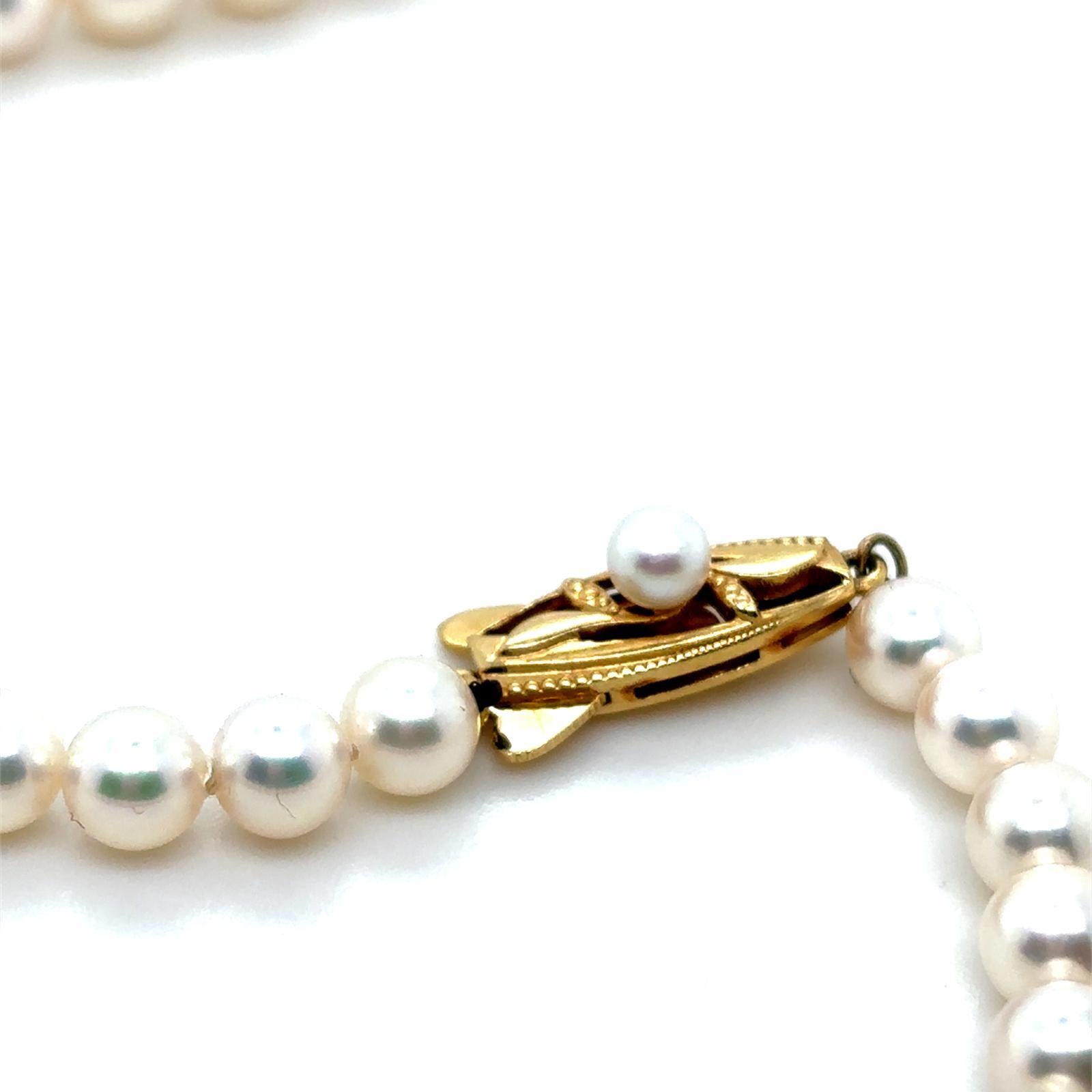 Mikimoto Graduated Pearl Yellow Gold Necklace For Sale 2