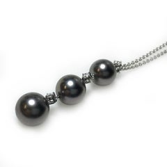 Mikimoto Japanese Akoya Cultured Black Pearl and Diamond Pendant/Necklace