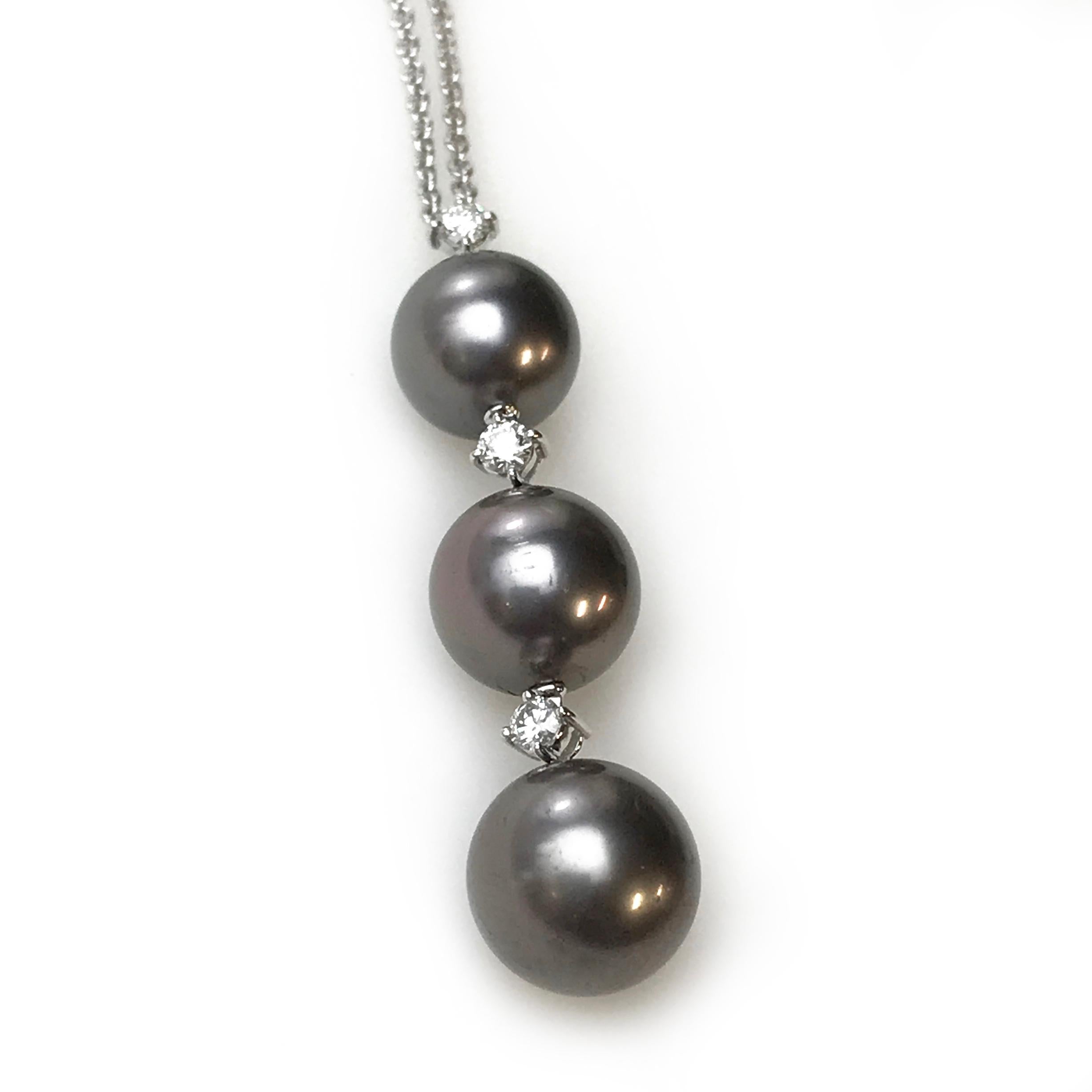Mikimoto Japanese Akoya Cultured Black Pearl and Diamond Pendant/Necklace In Good Condition In Palm Desert, CA